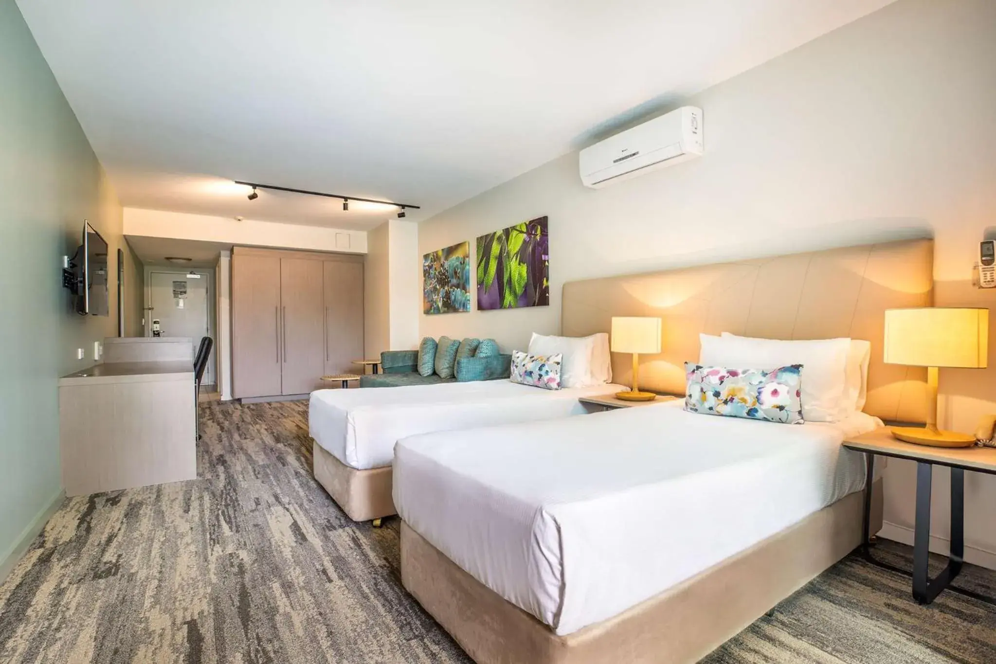 Studio Suite in Narrabeen Sands Hotel by Nightcap Plus Studio Suite in Narrabeen Sands Hotel by Nightcap Plus