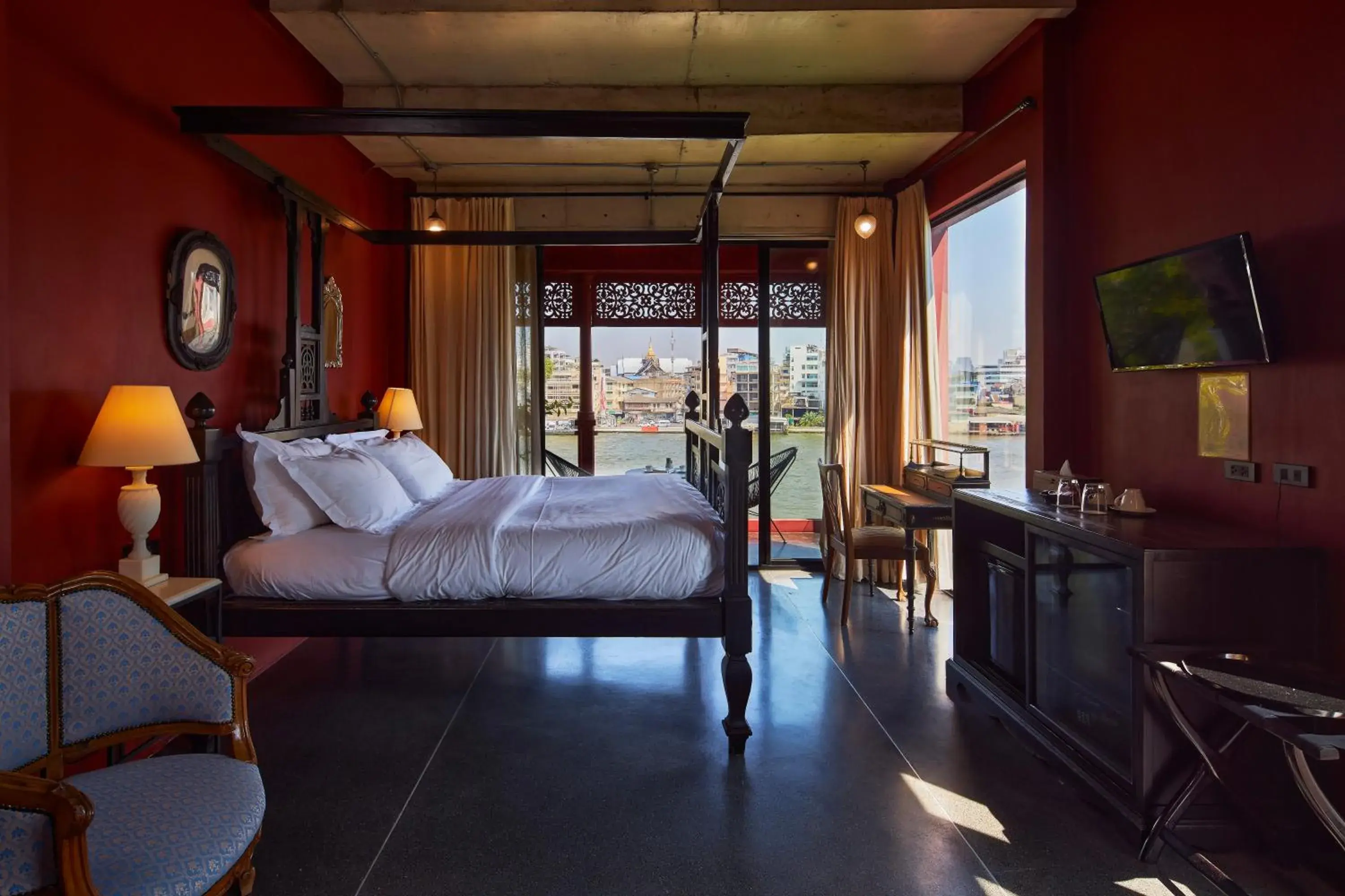 Riverside Suite in Amdaeng Bangkok Riverside Hotel Riverside Suite in Amdaeng Bangkok Riverside Hotel