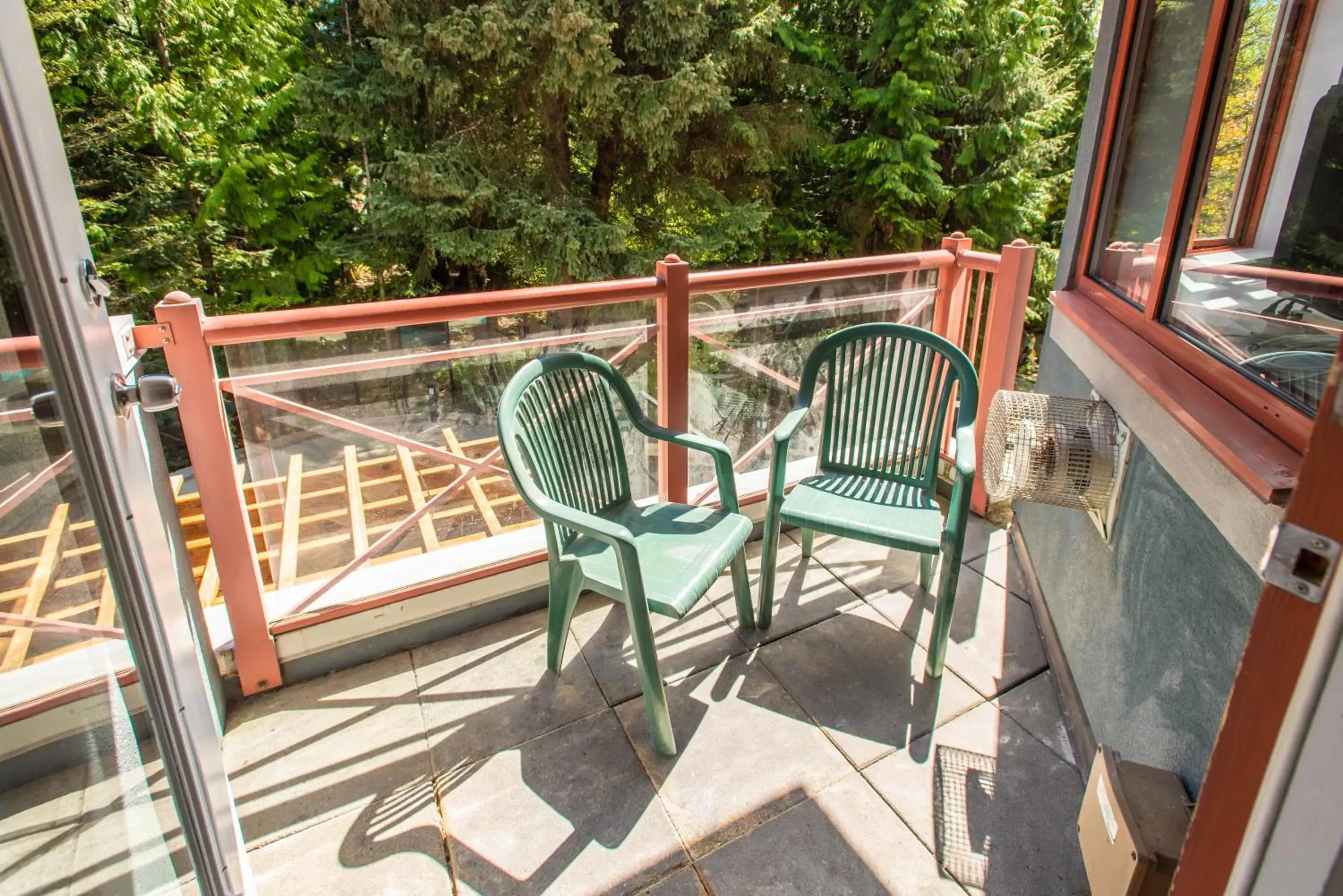 Studio with Pool View in Alpenglow Lodge by Bill Studio with Pool View in Alpenglow Lodge by Bill