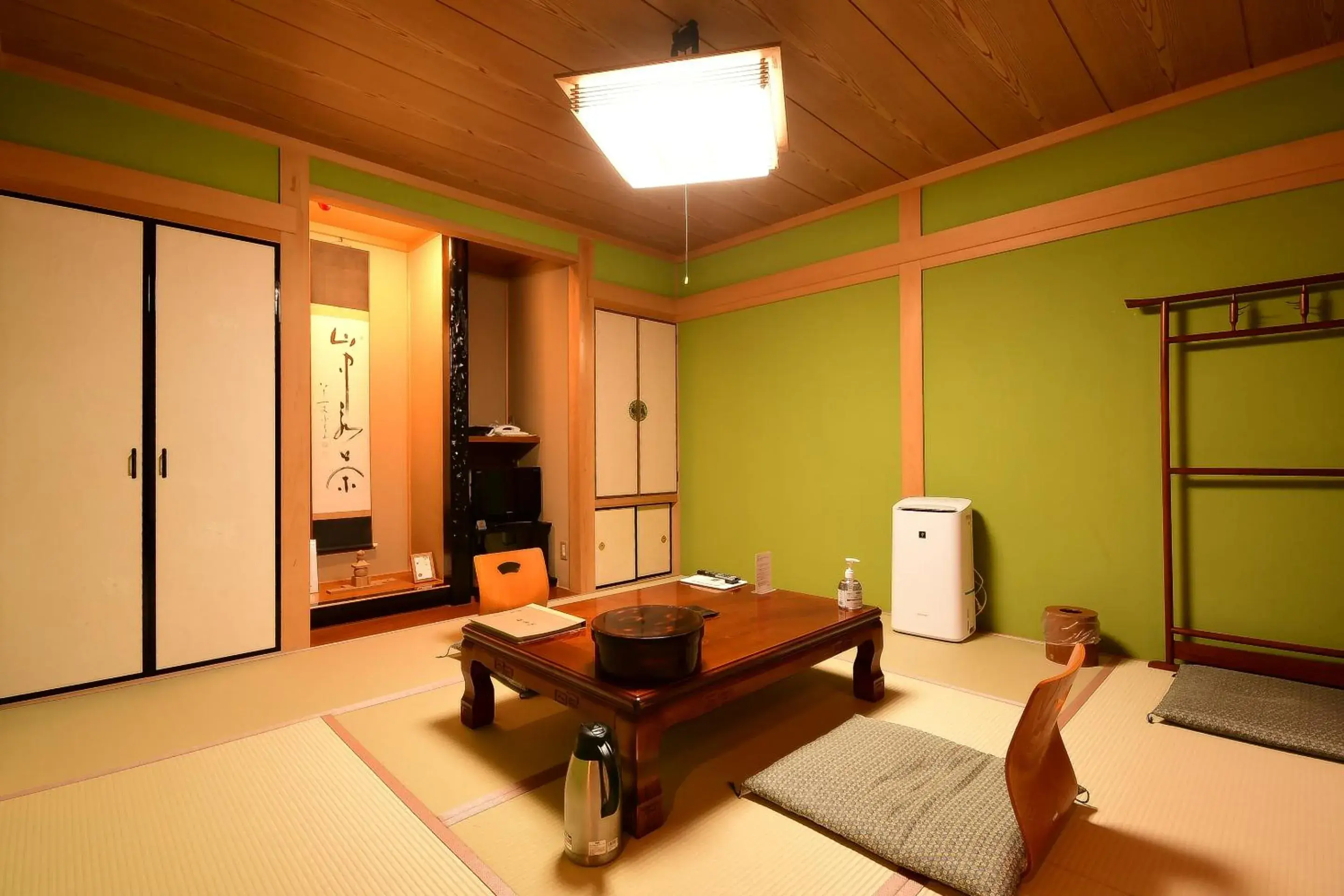Twin Room with Private Bathroom in 高野山 宿坊 不動院 -Koyasan Shukubo Fudoin- Twin Room with Private Bathroom in 高野山 宿坊 不動院 -Koyasan Shukubo Fudoin-