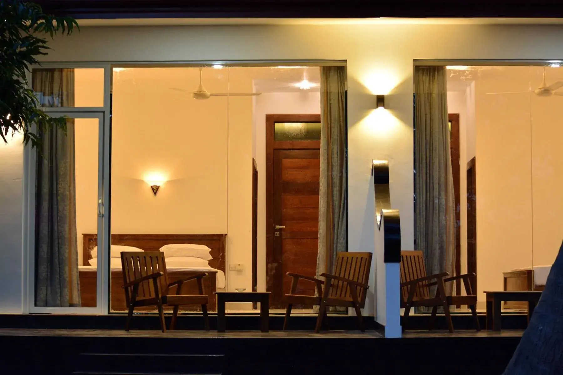 Deluxe Family Room in Kings Village Sigiriya Deluxe Family Room in Kings Village Sigiriya