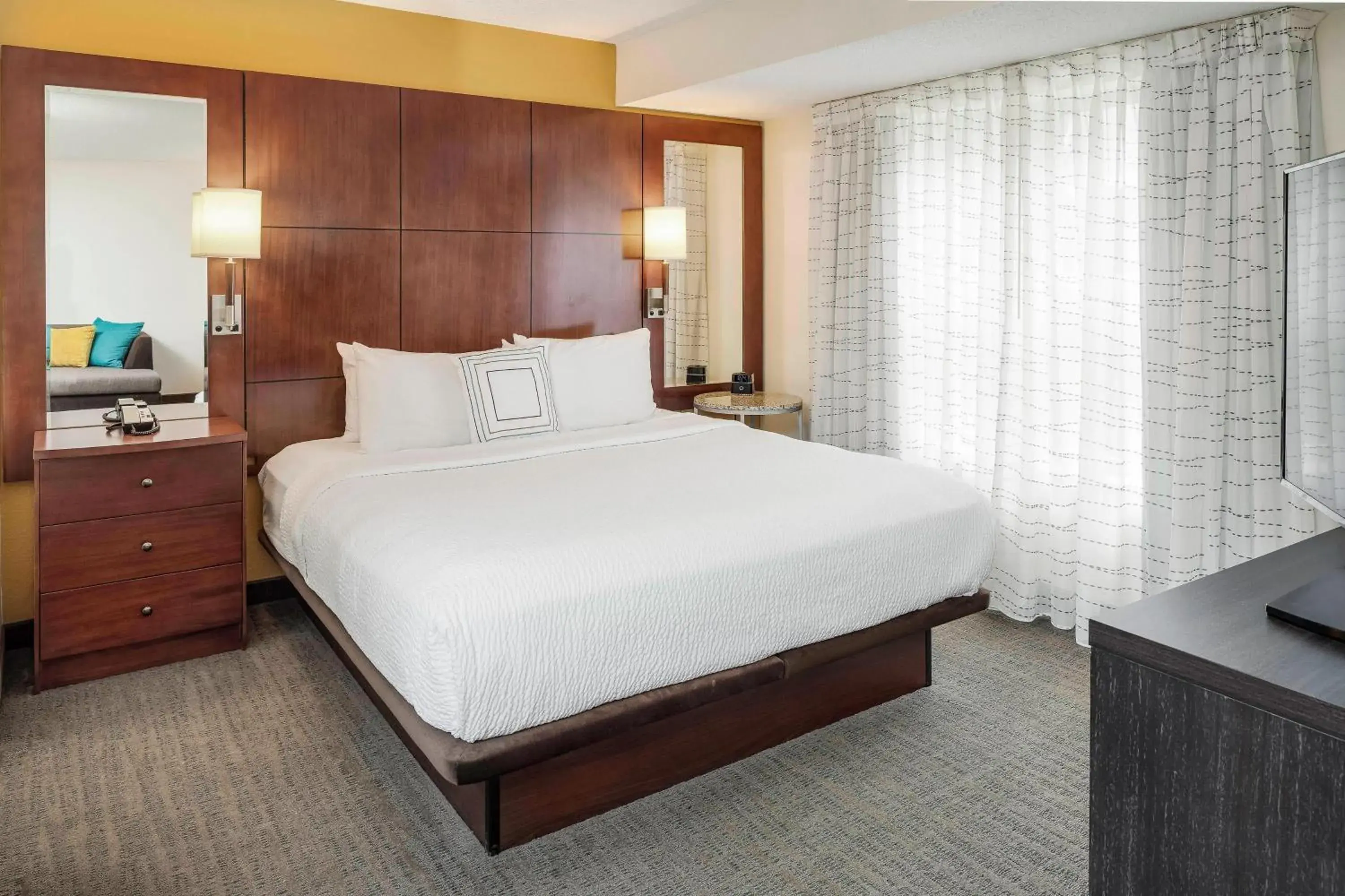 King Studio with Sofa Bed and Transfer Shower - Mobility Accessible in Residence Inn by Marriott Portsmouth King Studio with Sofa Bed and Transfer Shower - Mobility Accessible in Residence Inn by Marriott Portsmouth