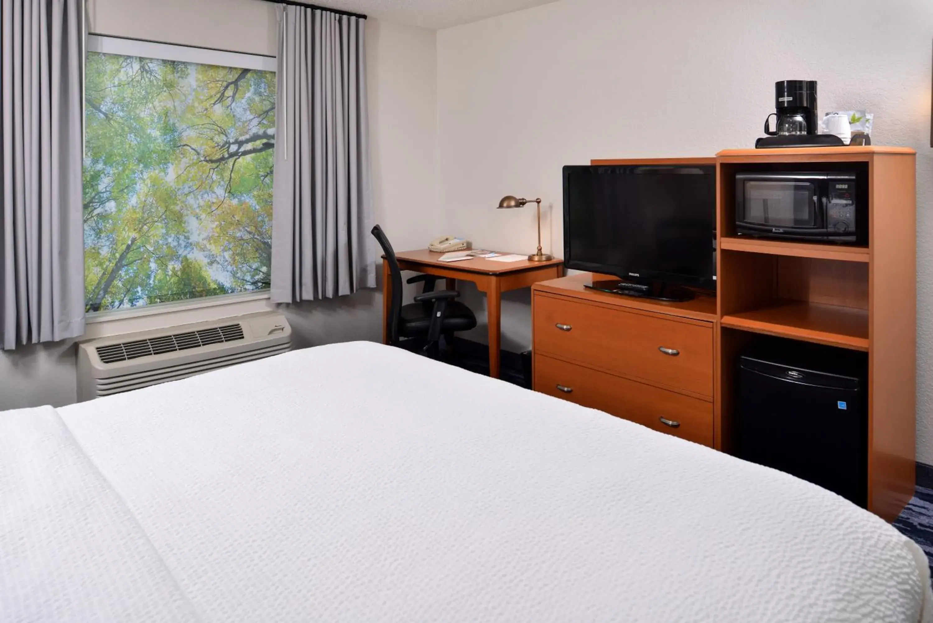 King Room in Fairfield Inn and Suites Beloit King Room in Fairfield Inn and Suites Beloit