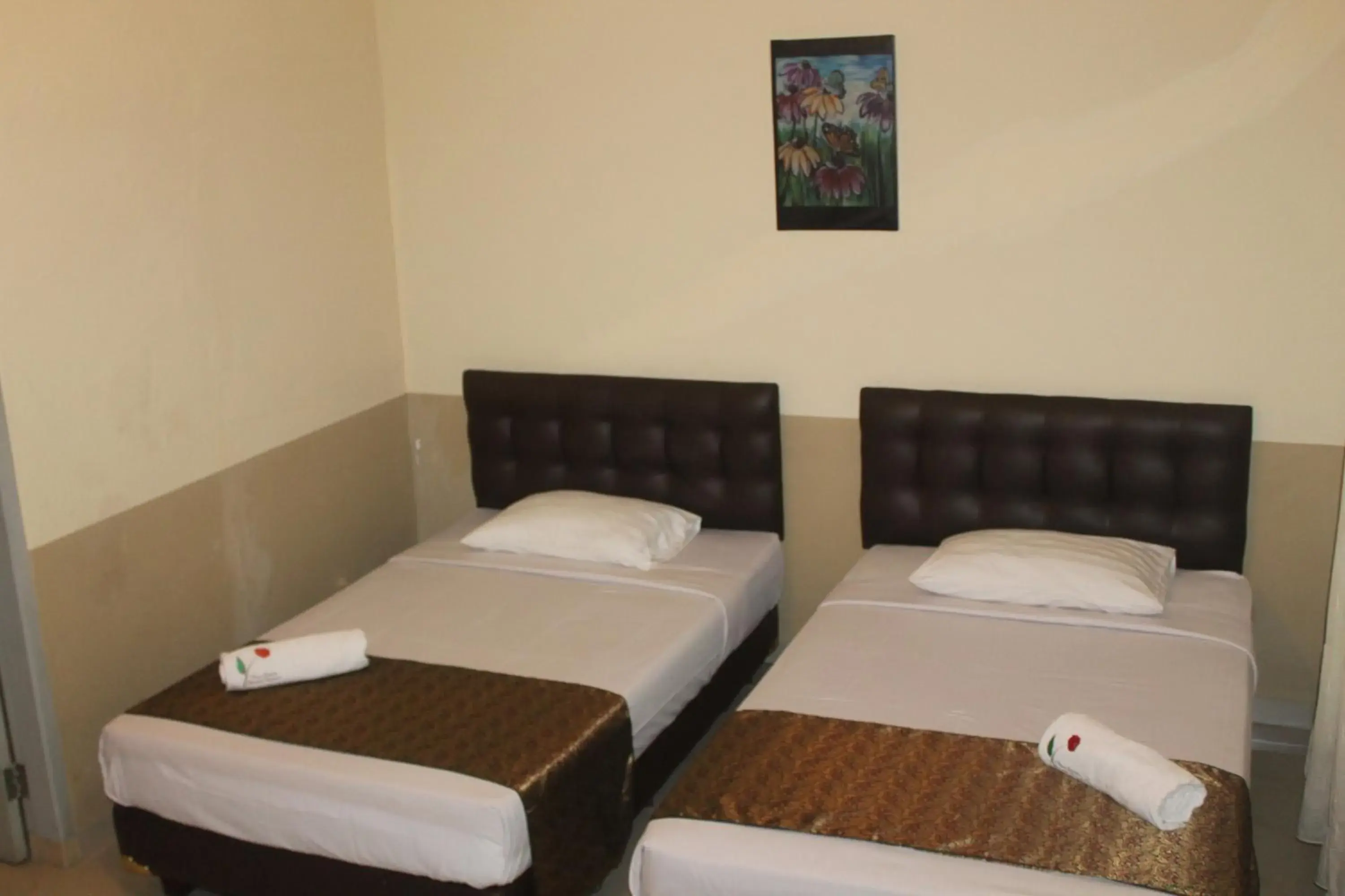 Standard Double or Twin Room in New Green Sentul Resort Standard Double or Twin Room in New Green Sentul Resort
