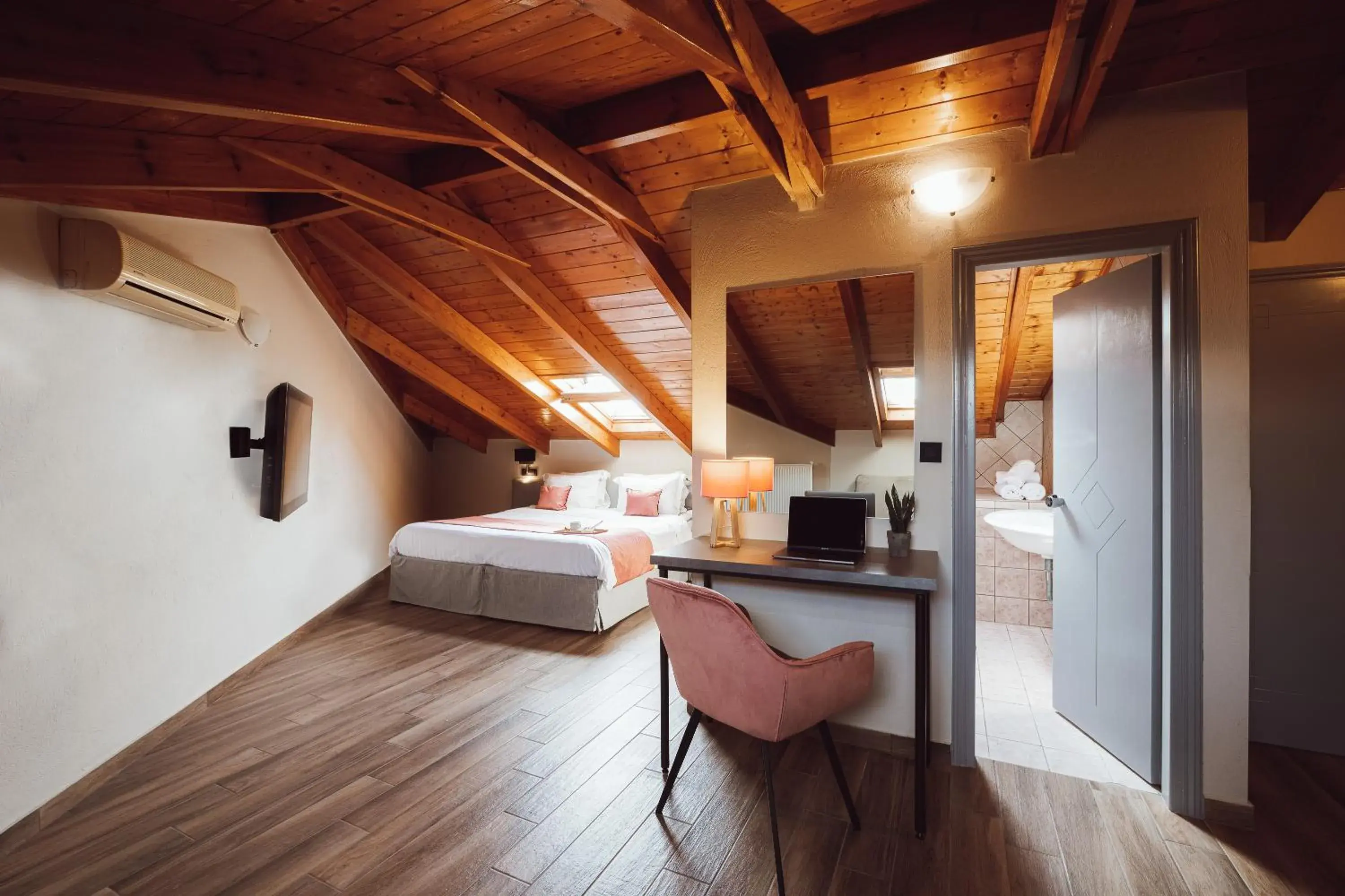 Executive Attic in Akti Hotel Ioannina Executive Attic in Akti Hotel Ioannina