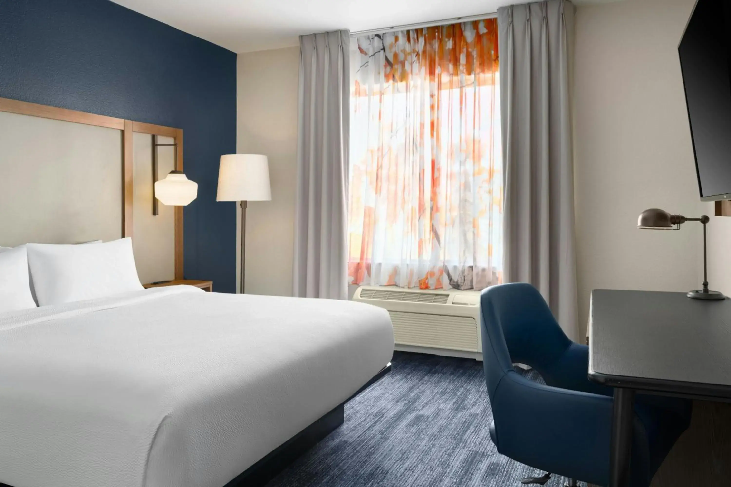 King Room in Fairfield Inn and Suites Sacramento Airport Natomas King Room in Fairfield Inn and Suites Sacramento Airport Natomas