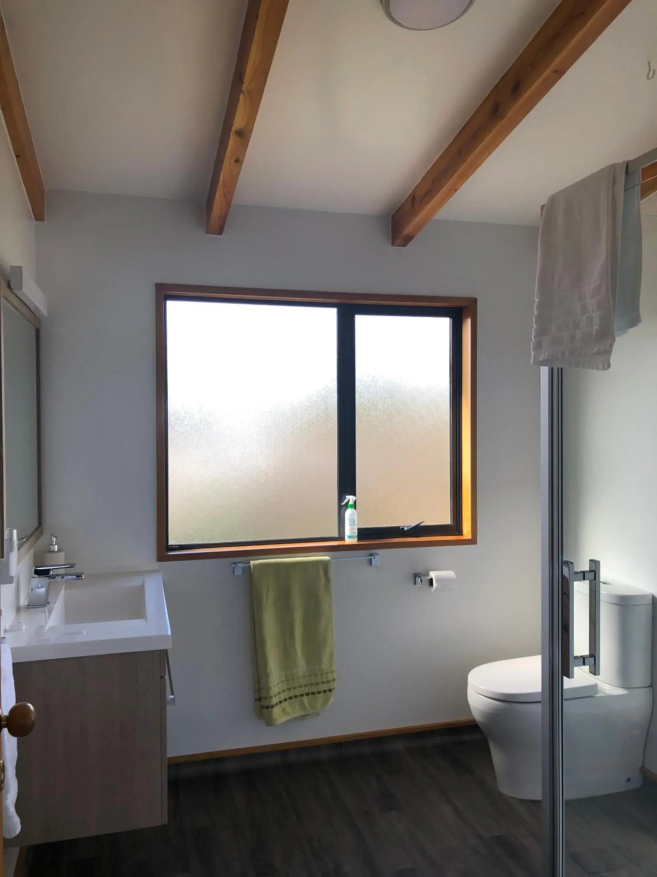 Double Room with Shared Bathroom in Amberlea B&B Double Room with Shared Bathroom in Amberlea B&B