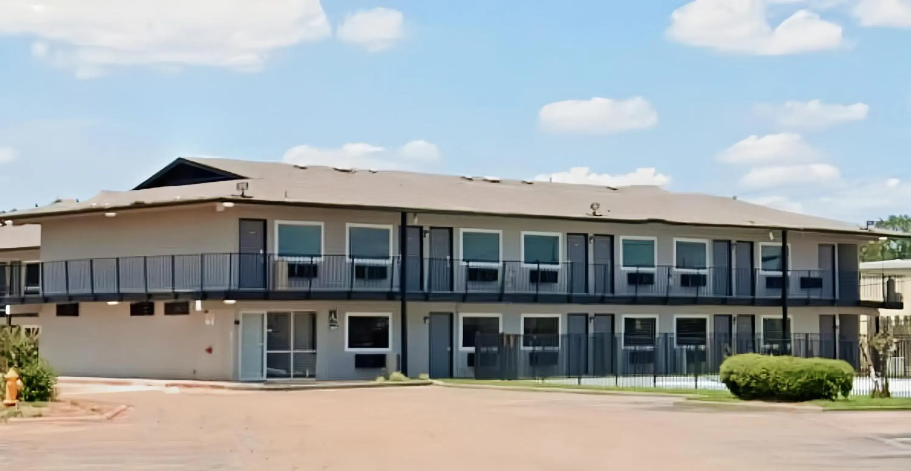 Studio City Suites, a Travelodge by Wyndham Studio City Suites, a Travelodge by Wyndham