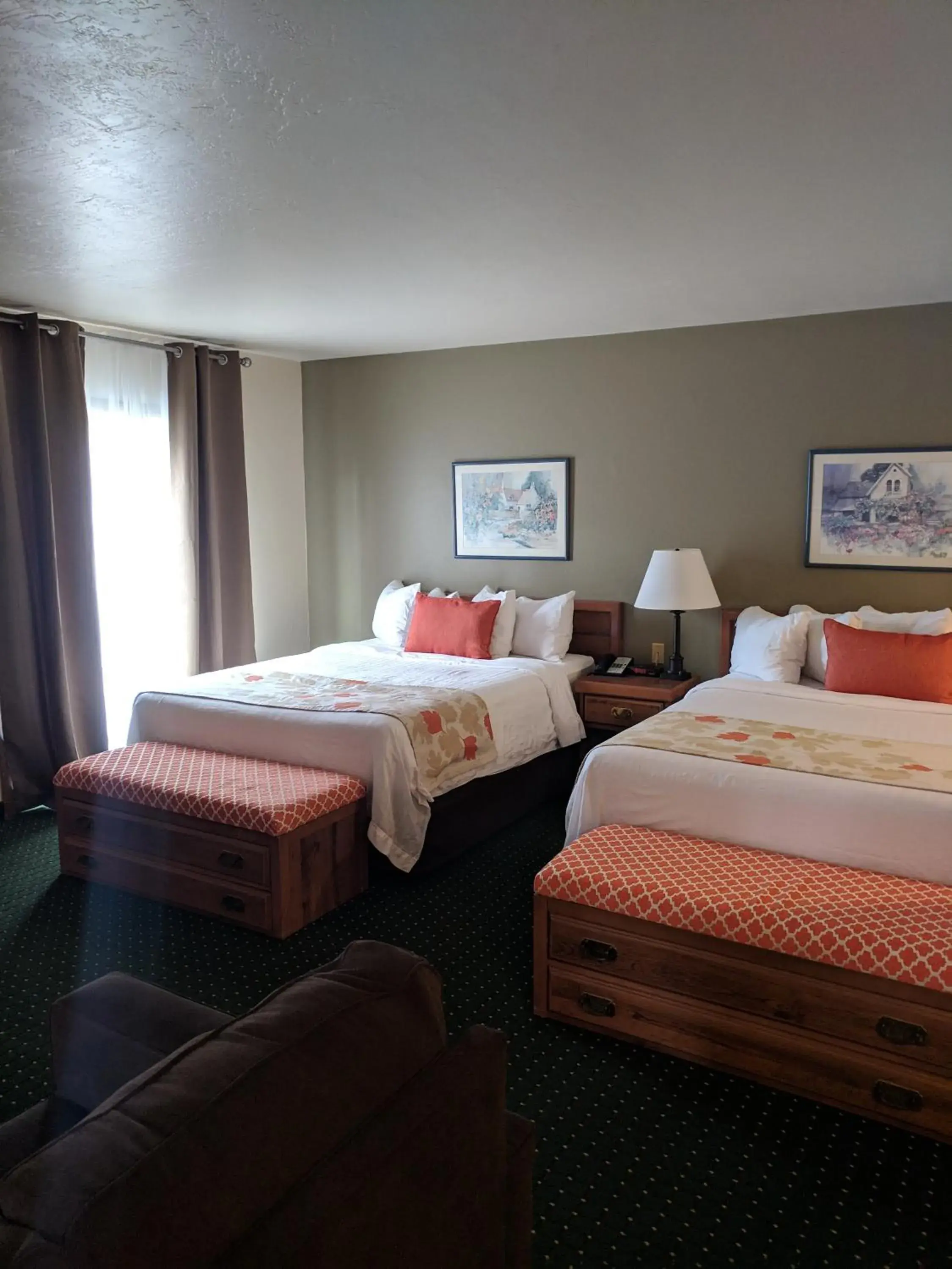 Studio Suite with Two Queen Beds - Non Smoking in Hawthorn Extended Stay by Wyndham Green Bay Studio Suite with Two Queen Beds - Non Smoking in Hawthorn Extended Stay by Wyndham Green Bay