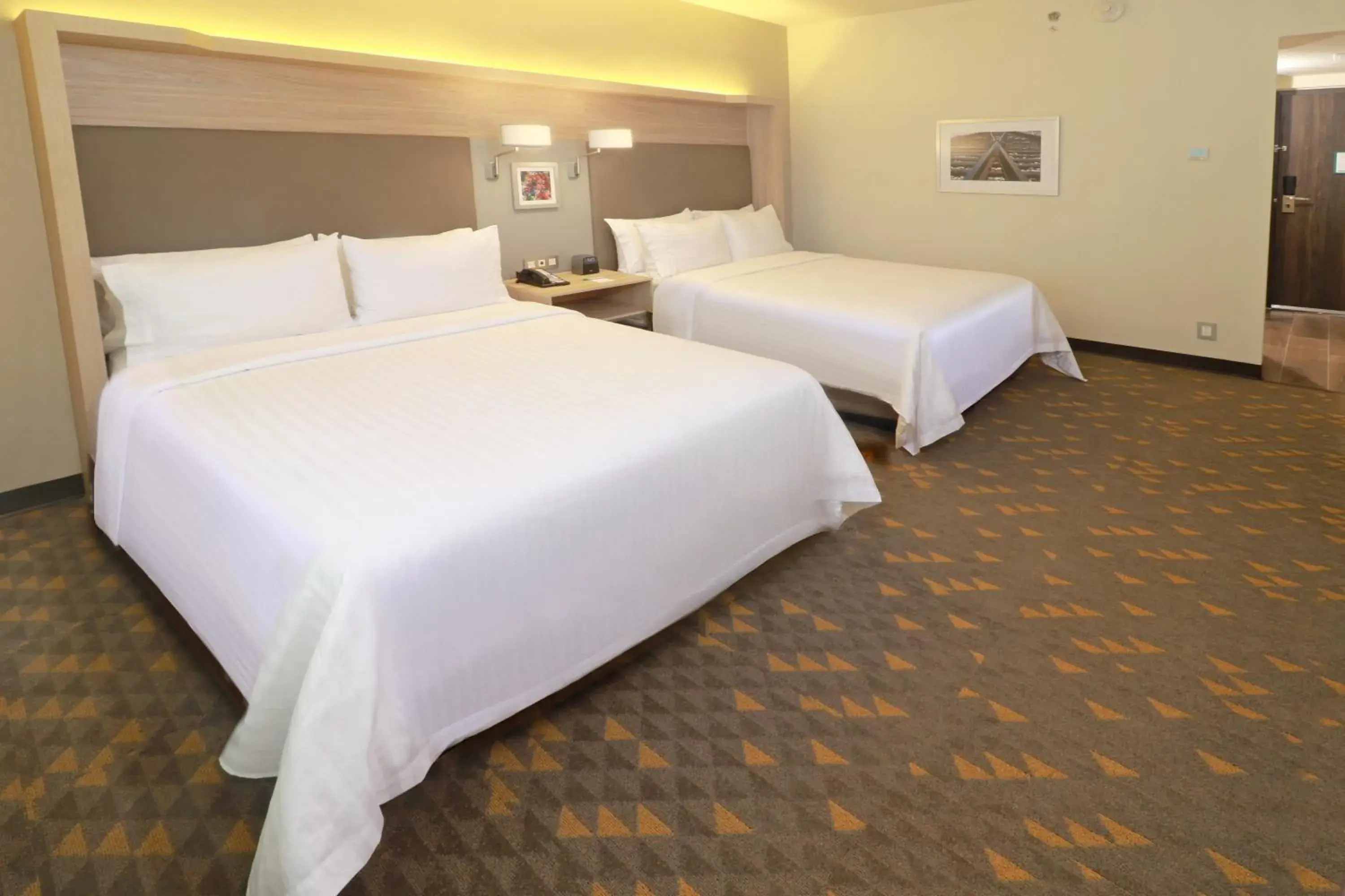 Standard Room with Two Queen Beds in Holiday Inn - Ciudad Juarez by IHG Standard Room with Two Queen Beds in Holiday Inn - Ciudad Juarez by IHG