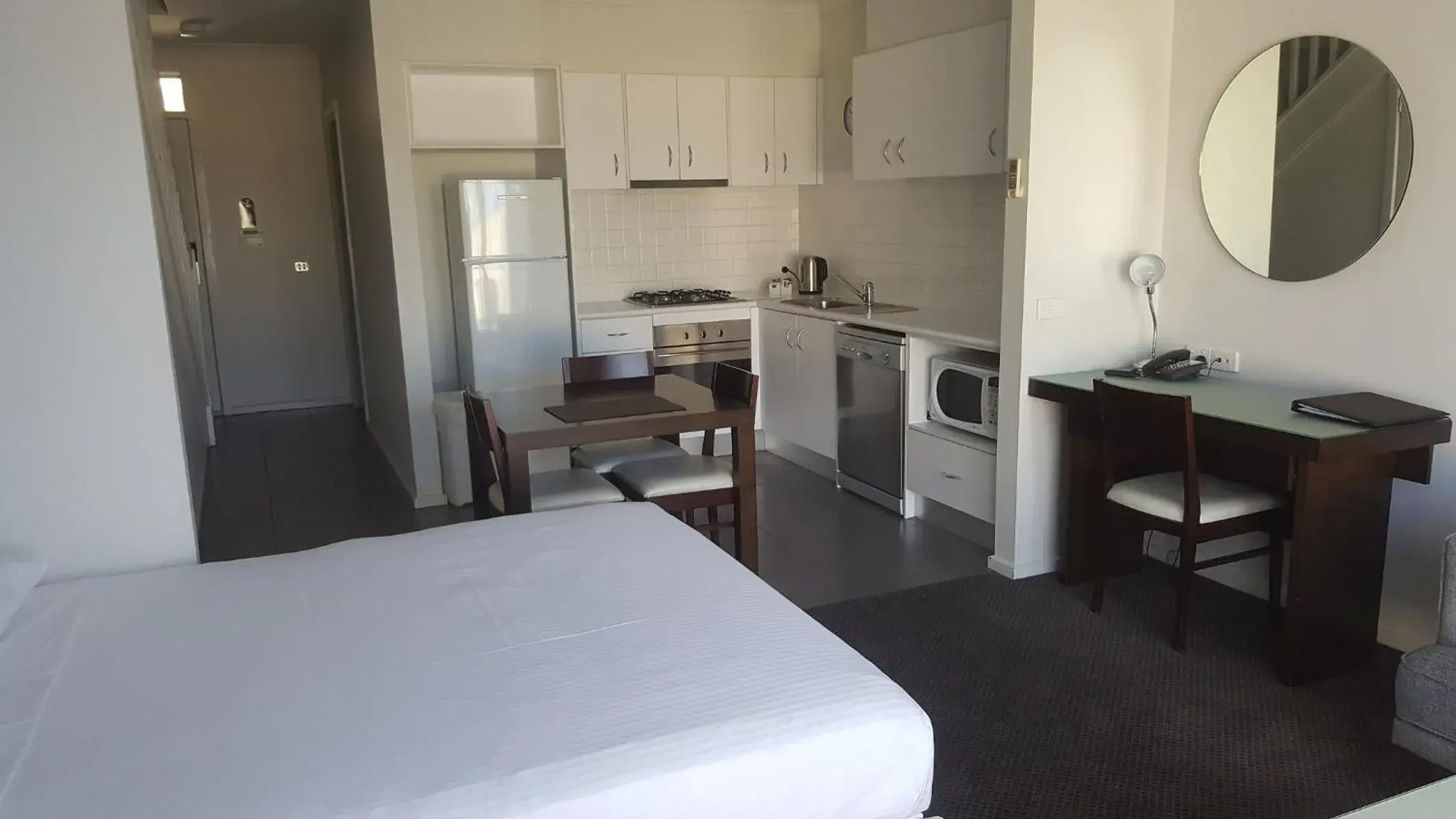 Studio Apartment in Quest Sanctuary Lakes Studio Apartment in Quest Sanctuary Lakes