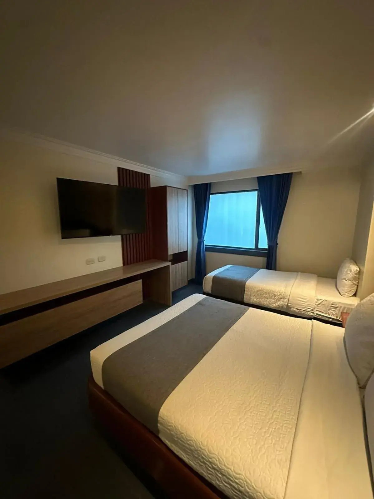 Standard Triple Room in Lavid Hotel Palacio Real Standard Triple Room in Lavid Hotel Palacio Real