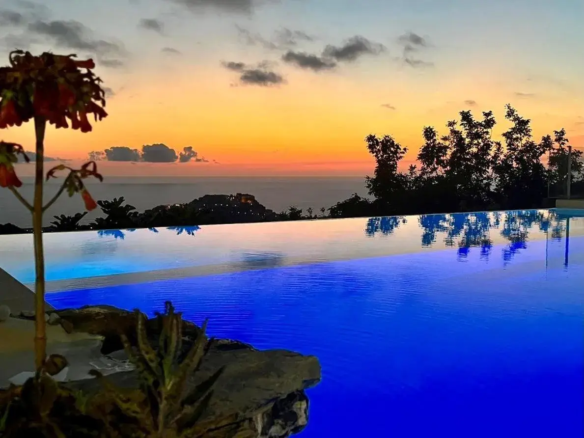 Triple Room with Sea View in Il Podere dell'Angelo Old Country House Triple Room with Sea View in Il Podere dell'Angelo Old Country House