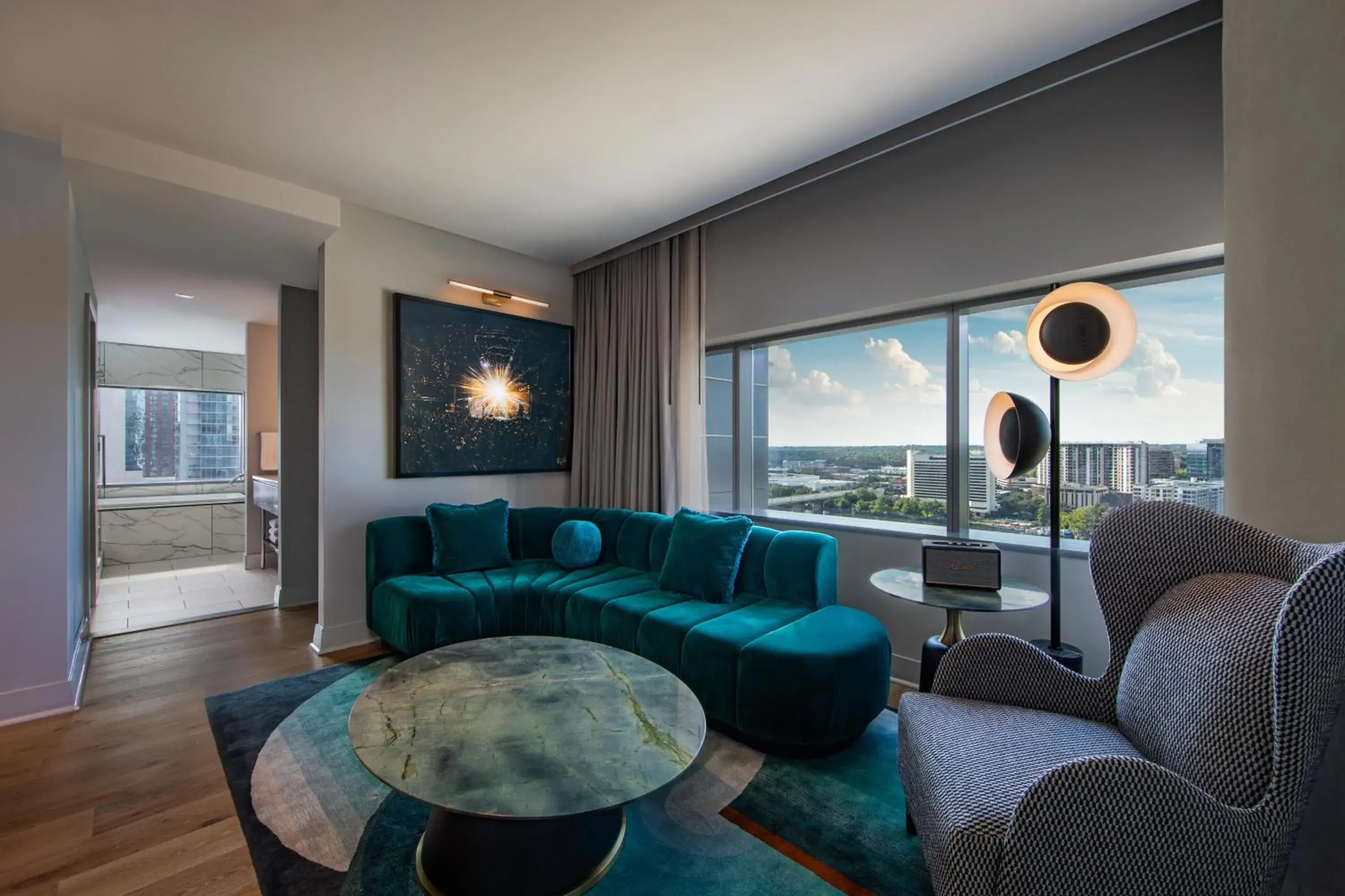 One-Bedroom Deluxe King Suite with Lake View in W Austin One-Bedroom Deluxe King Suite with Lake View in W Austin