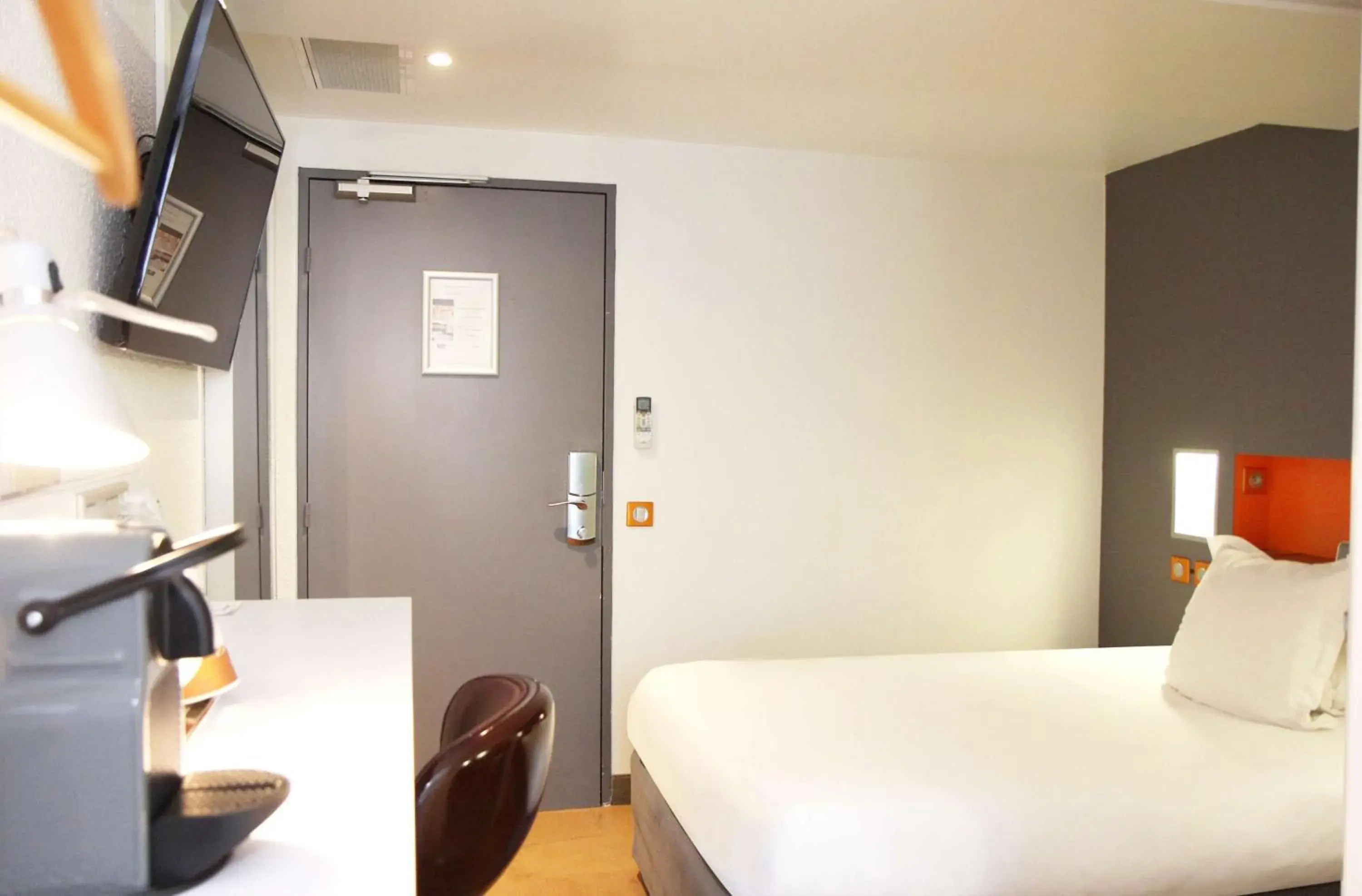 Premiun Triple Room in Hôtel Best Western The Wish Versailles Premiun Triple Room in Hôtel Best Western The Wish Versailles