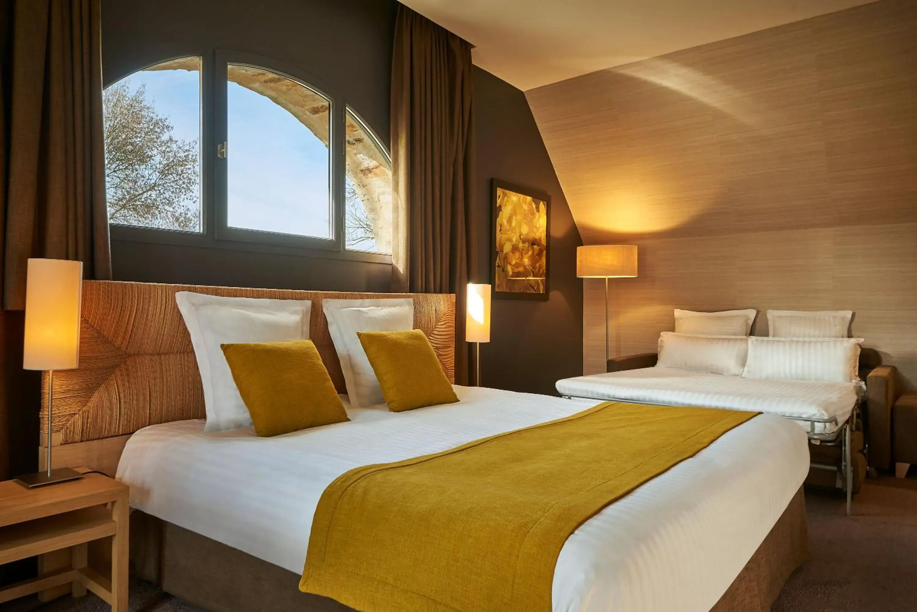 Deluxe Quadruple Room in Château De Villiers-Le-Mahieu Deluxe Quadruple Room in Château De Villiers-Le-Mahieu