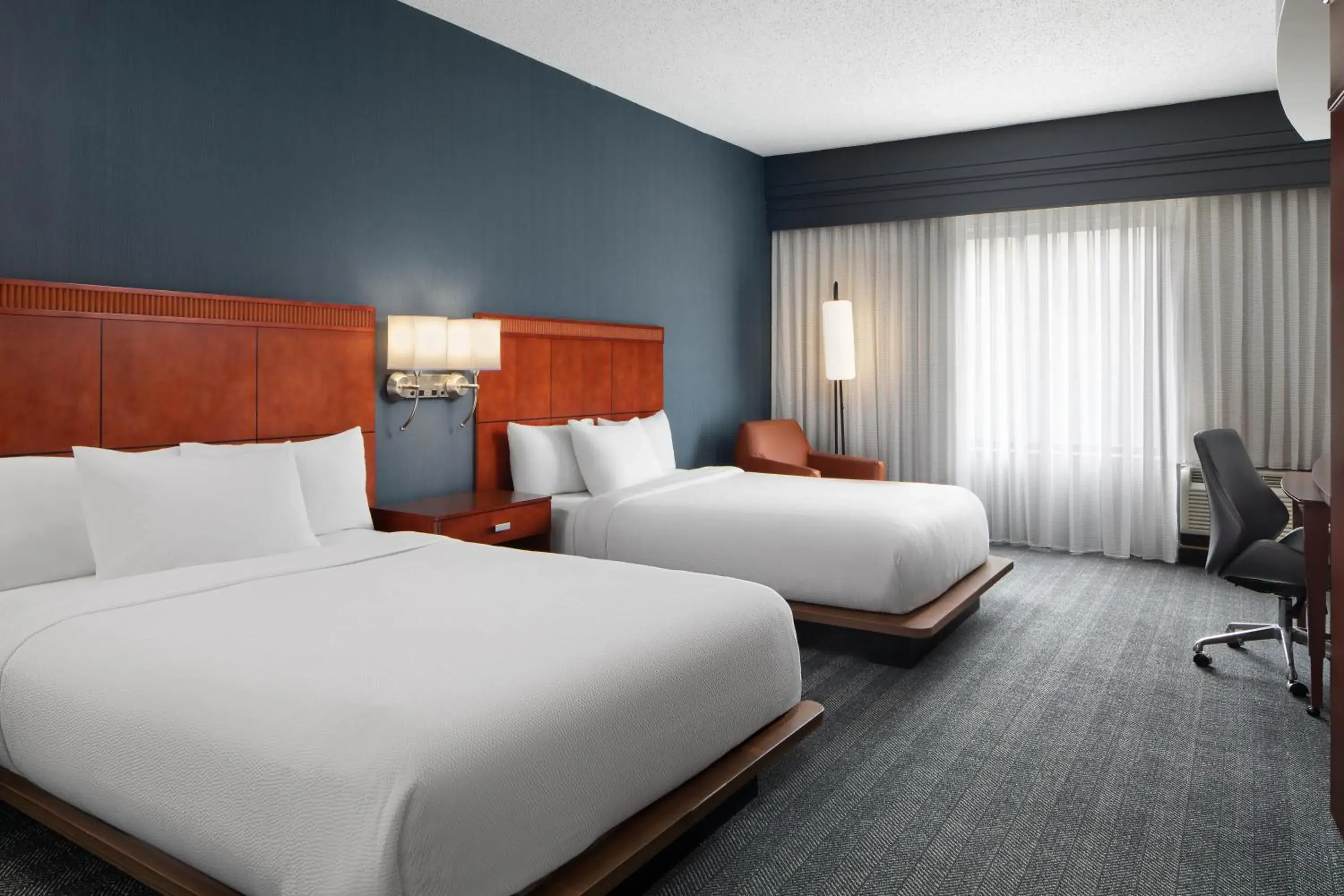 Queen Room with Two Queen Beds in Courtyard by Marriott Knoxville Airport Alcoa Queen Room with Two Queen Beds in Courtyard by Marriott Knoxville Airport Alcoa