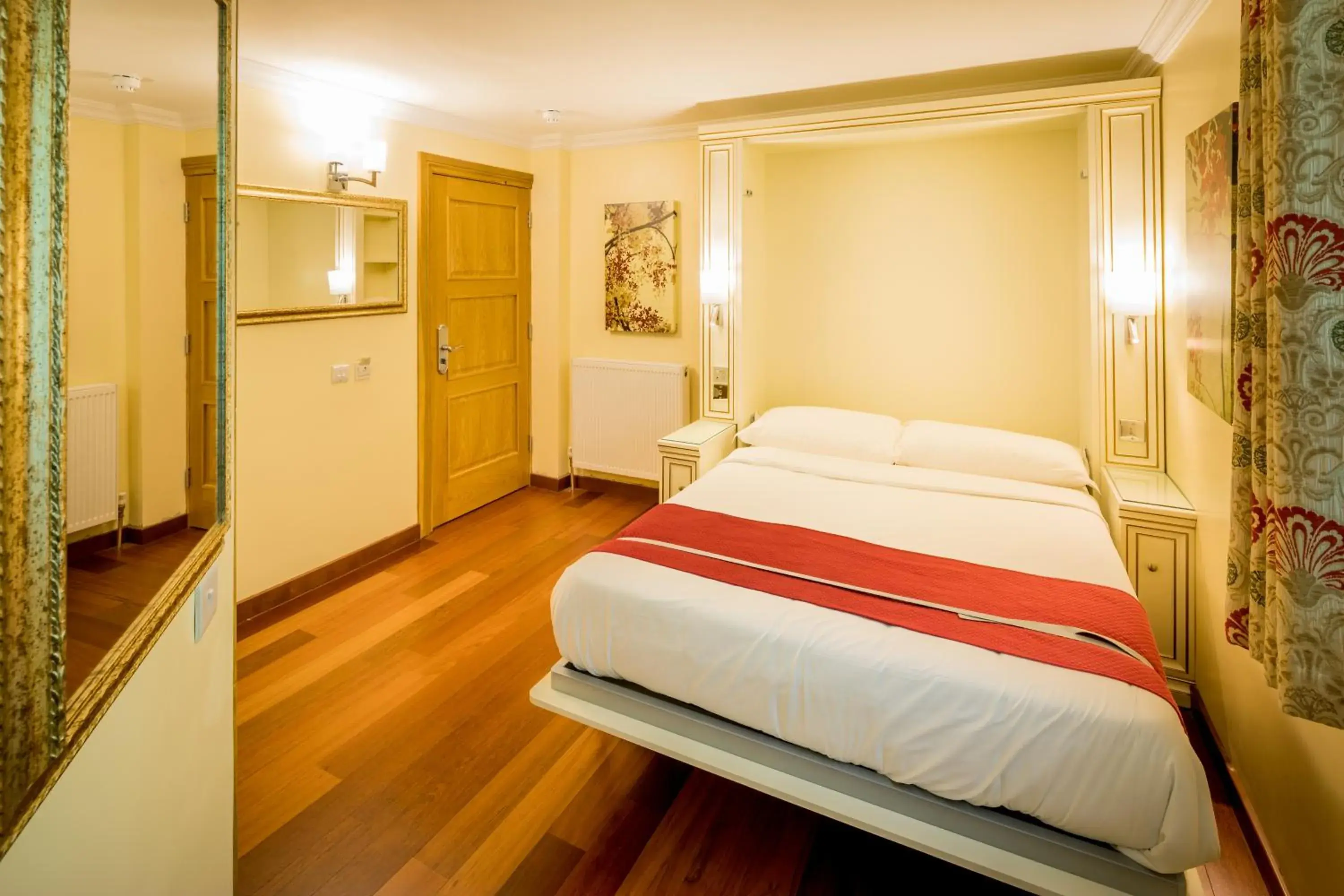 Double Room - single occupancy - Disability Access in Linton Hotel Luton Double Room - single occupancy - Disability Access in Linton Hotel Luton