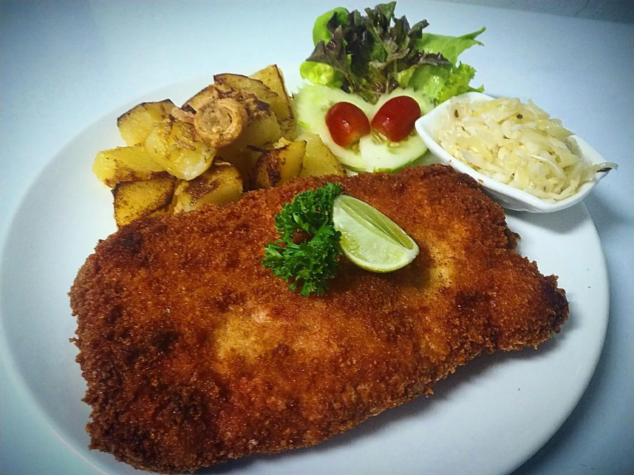 Bunk Bed in Mixed Dormitory Room in Billabong Hotel and Cafe Bunk Bed in Mixed Dormitory Room in Billabong Hotel and Cafe