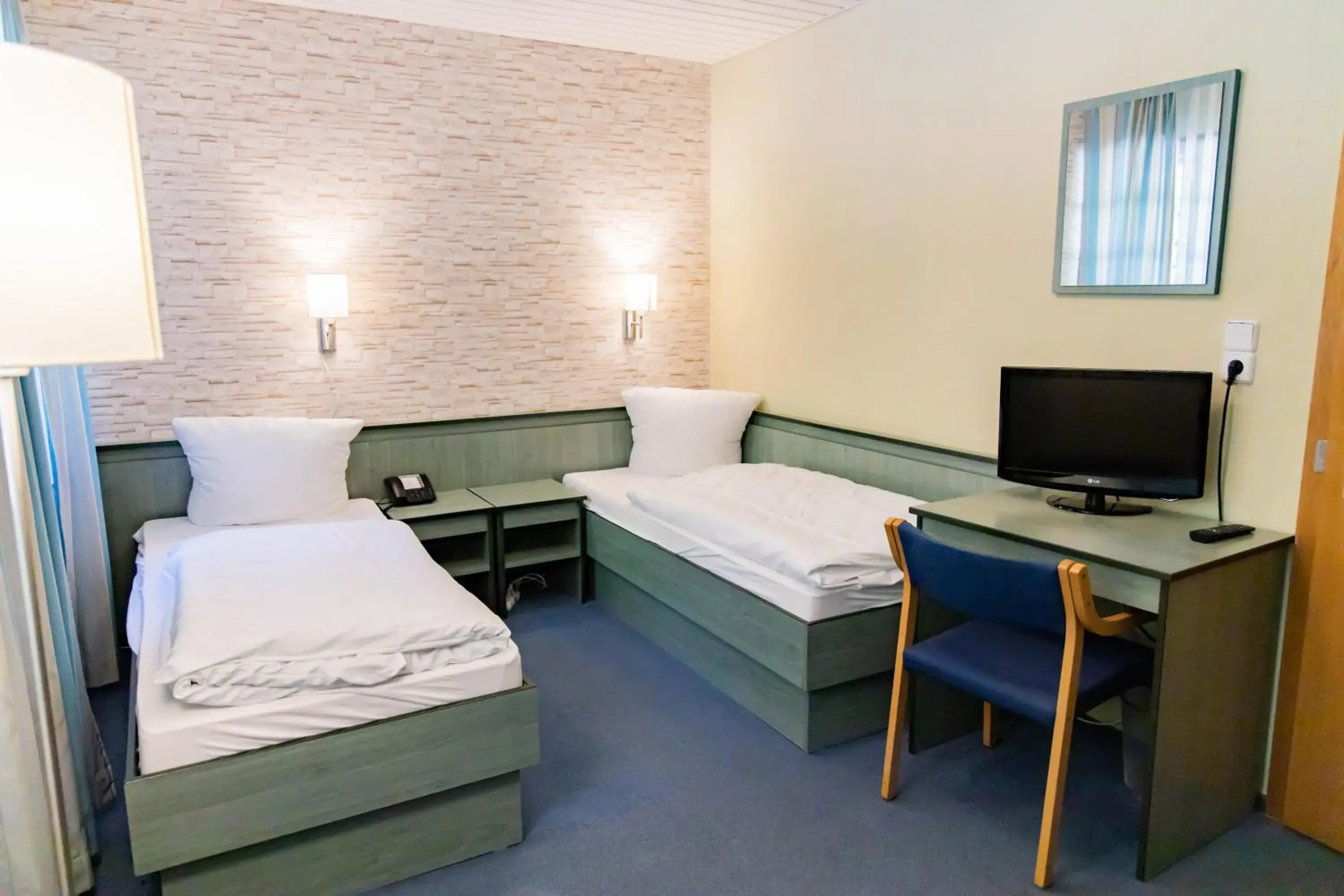 Small Twin Room in Gästehaus Chorin Small Twin Room in Gästehaus Chorin