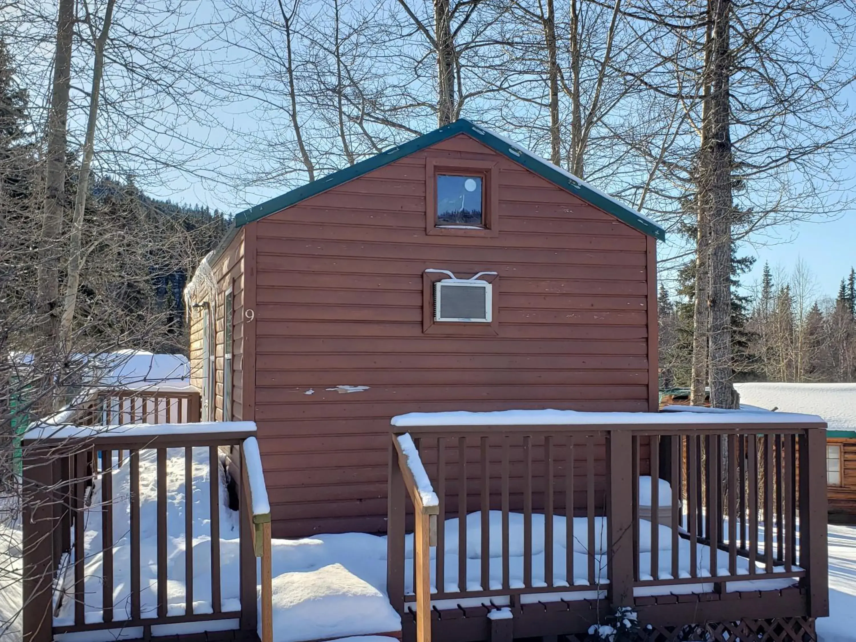One-Bedroom Chalet in Gwin's Lodge & Roadhouse One-Bedroom Chalet in Gwin's Lodge & Roadhouse