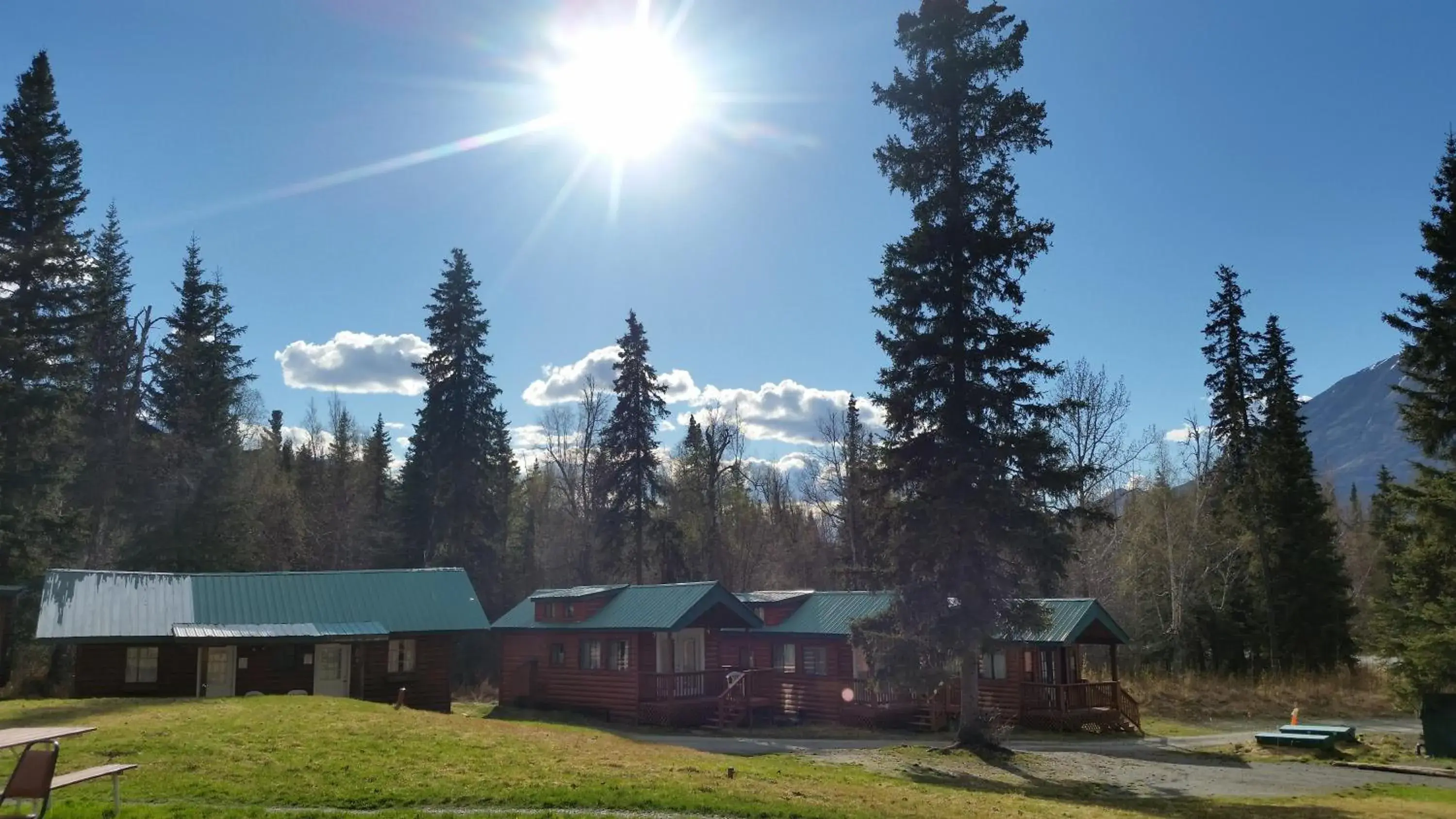 Two-Bedroom Chalet in Gwin's Lodge & Roadhouse Two-Bedroom Chalet in Gwin's Lodge & Roadhouse