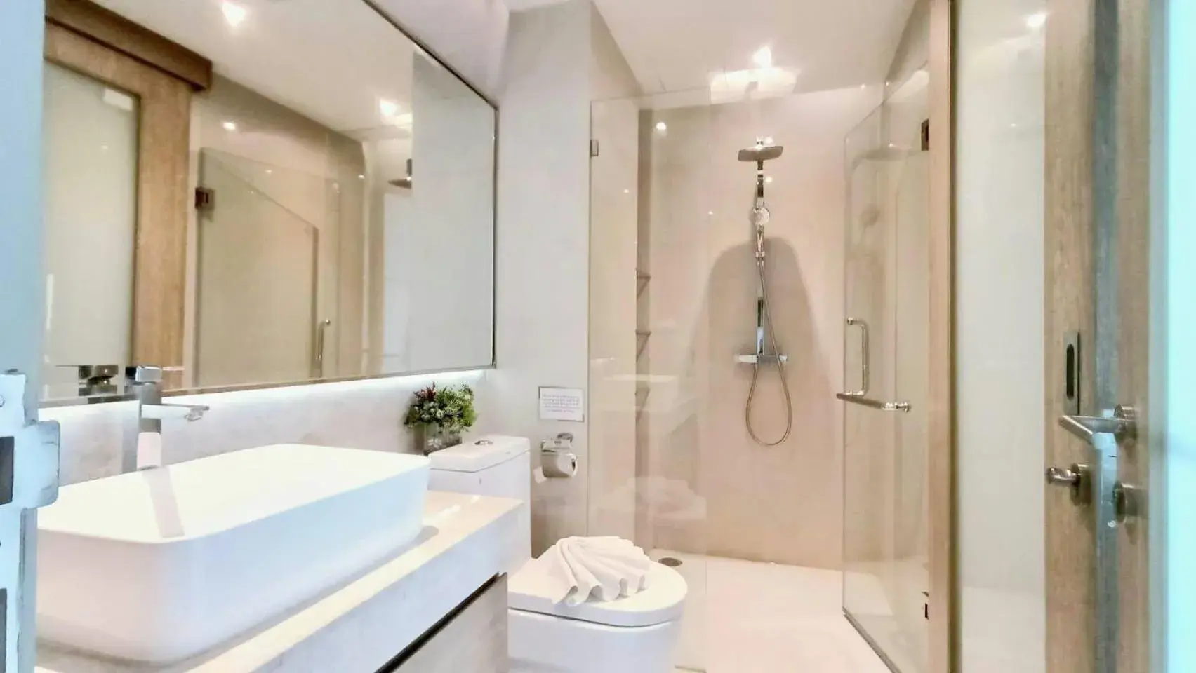 Deluxe Double Room in Phu Dahla Residences Deluxe Double Room in Phu Dahla Residences