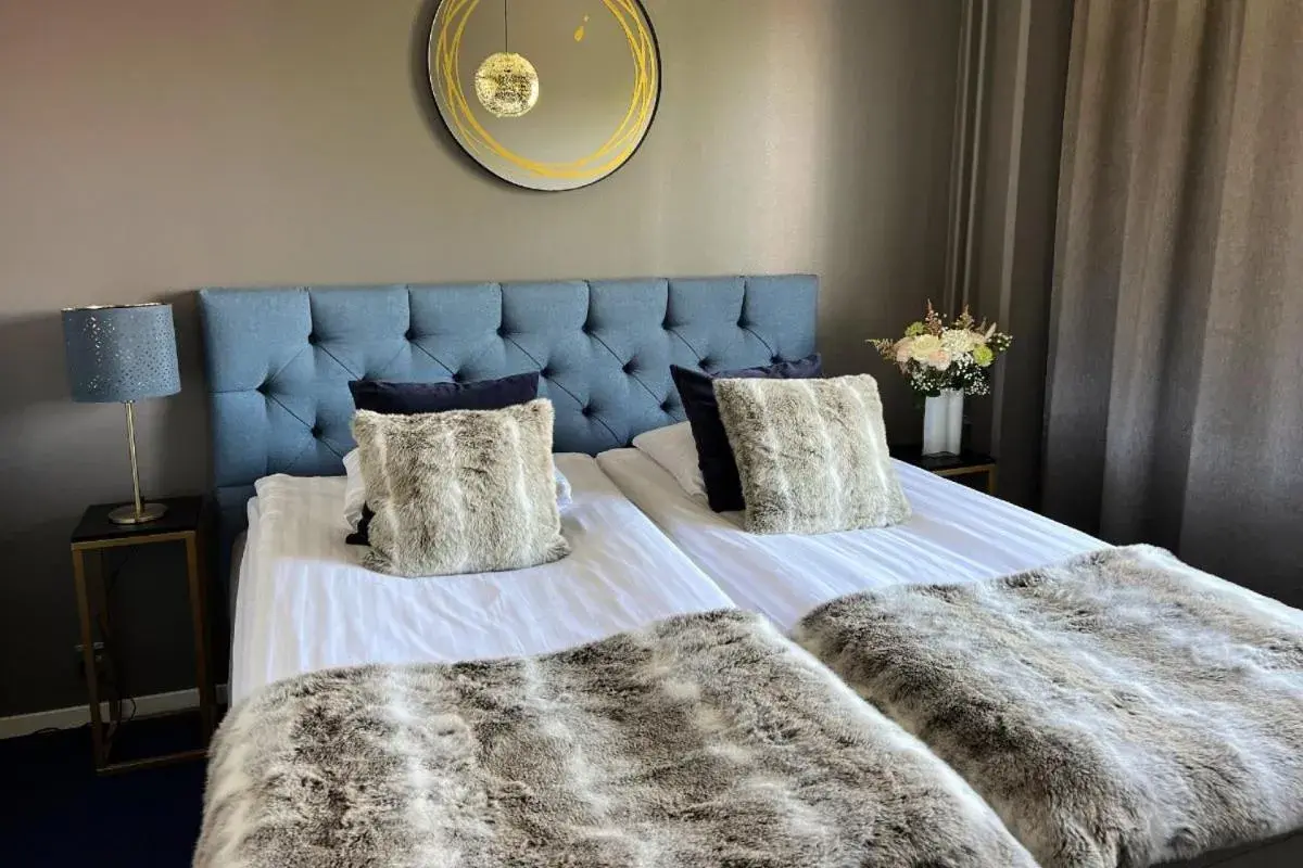 Deluxe Suite with Sauna in Hotel Golden Circle Suites Deluxe Suite with Sauna in Hotel Golden Circle Suites