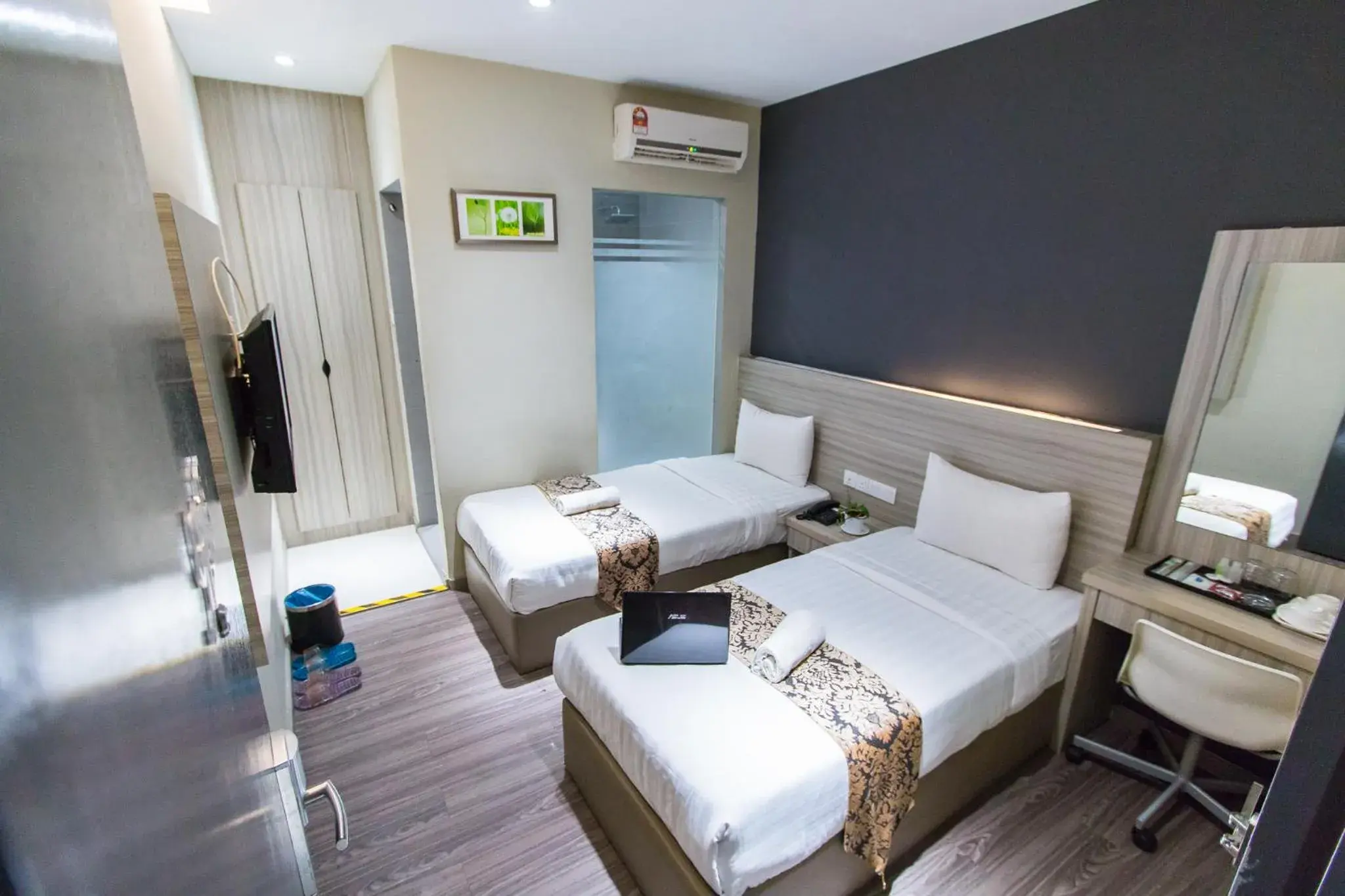Superior Twin Room in Hotel 99 Kepong Superior Twin Room in Hotel 99 Kepong