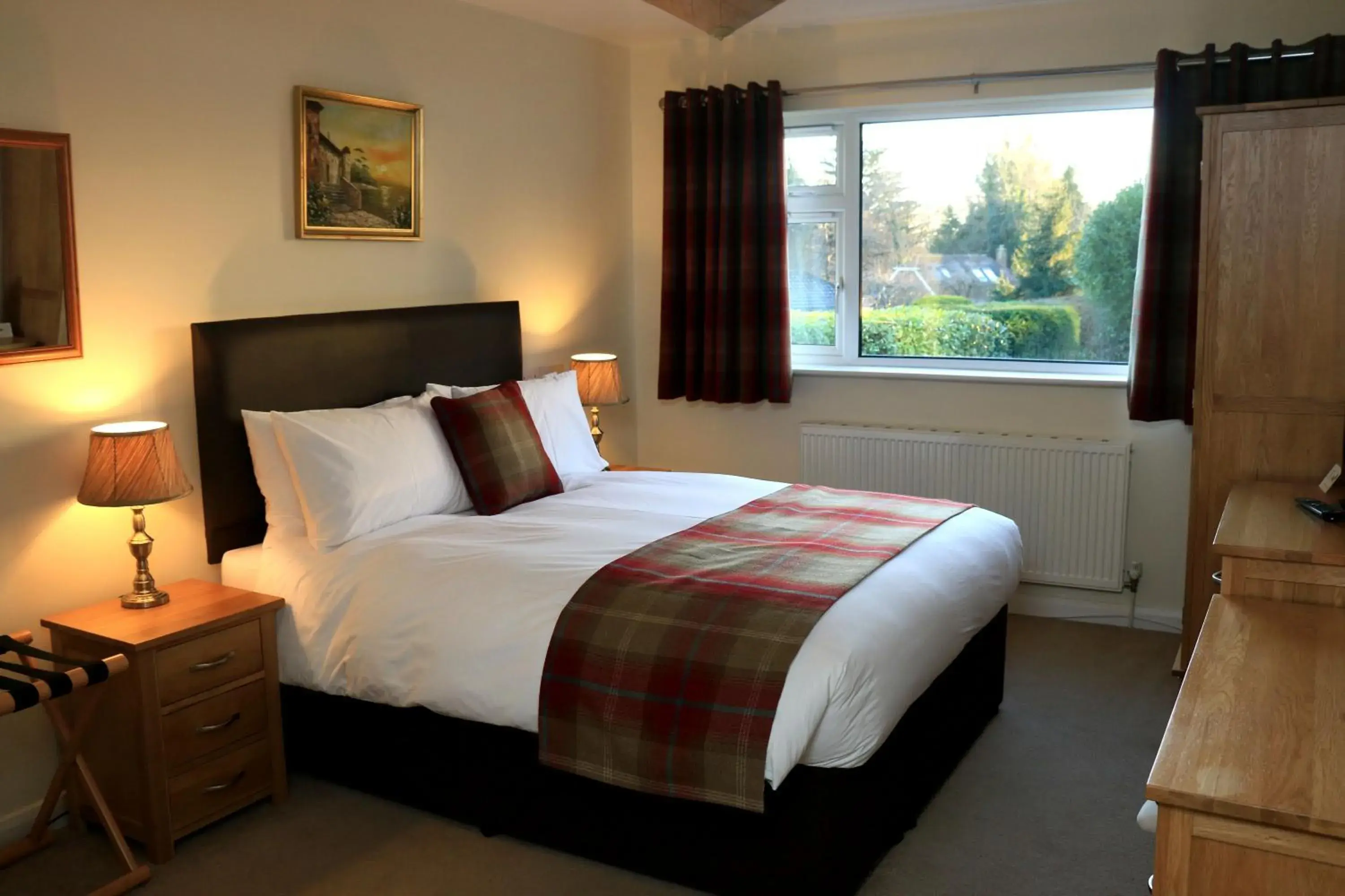 King Room with Garden View - single occupancy in Dawyk Beech Guesthouse King Room with Garden View - single occupancy in Dawyk Beech Guesthouse