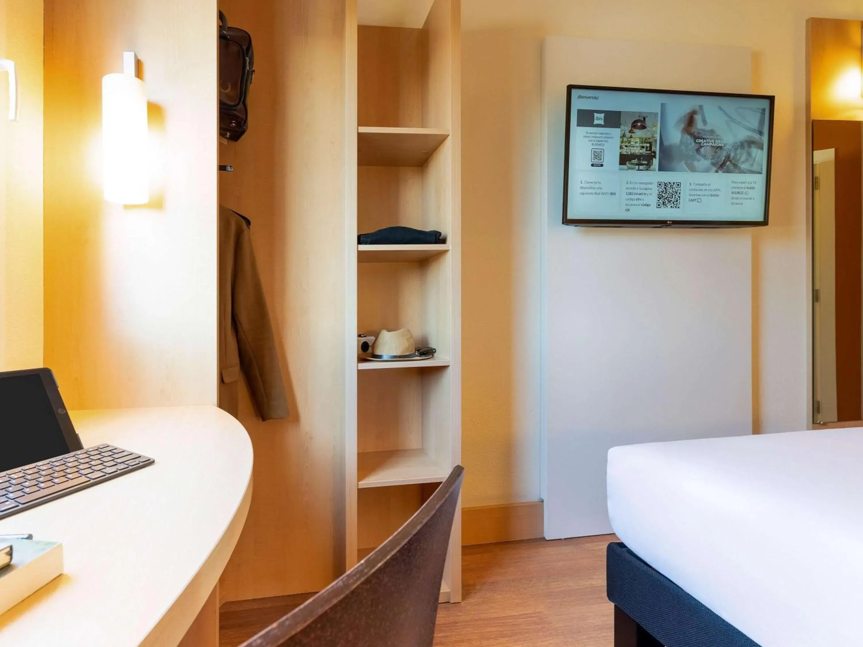 Superior Room in Ibis Madrid Calle Alcalá Superior Room in Ibis Madrid Calle Alcalá