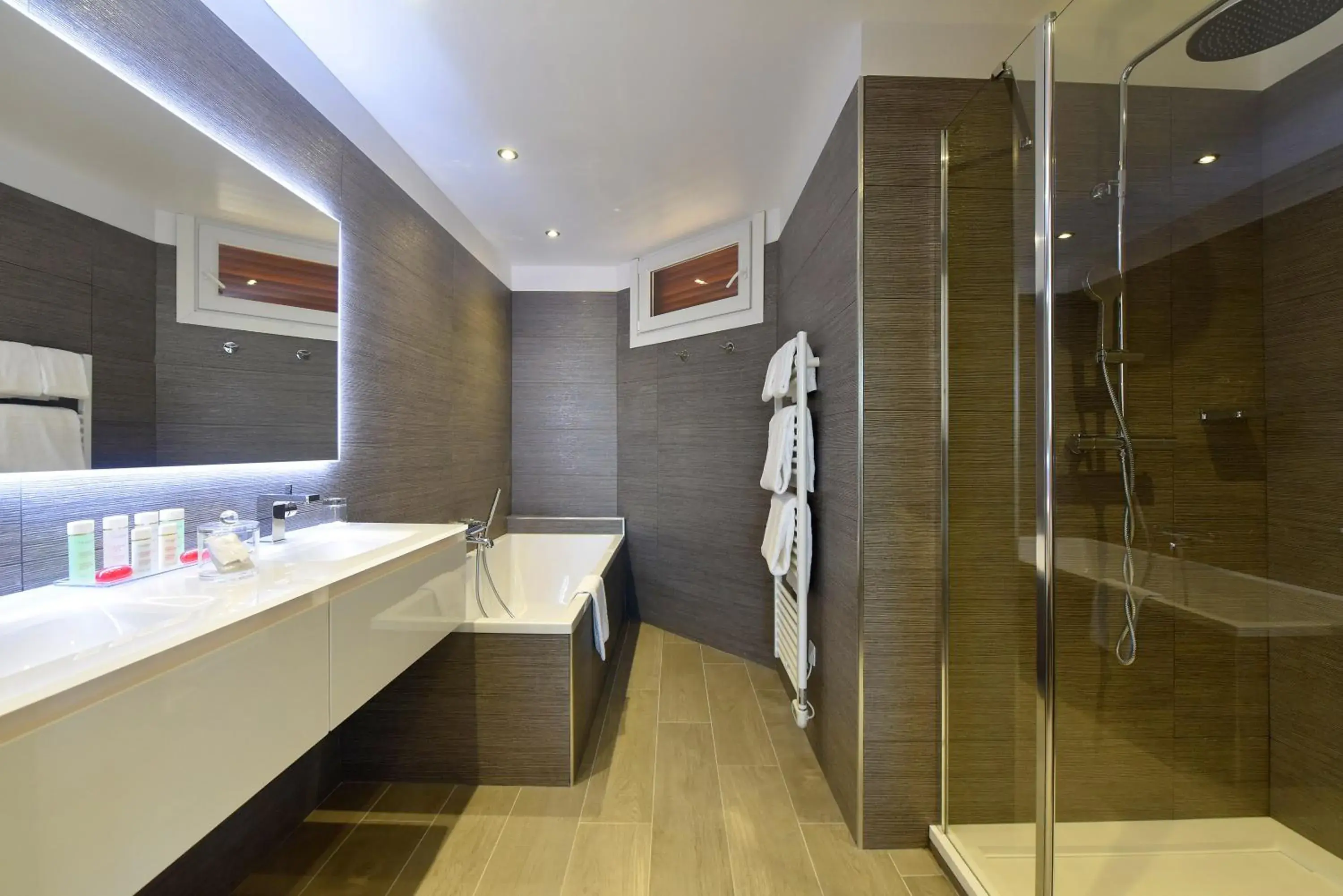 Suite Partial Sea View with Balcony in Hôtel La Roya Suite Partial Sea View with Balcony in Hôtel La Roya