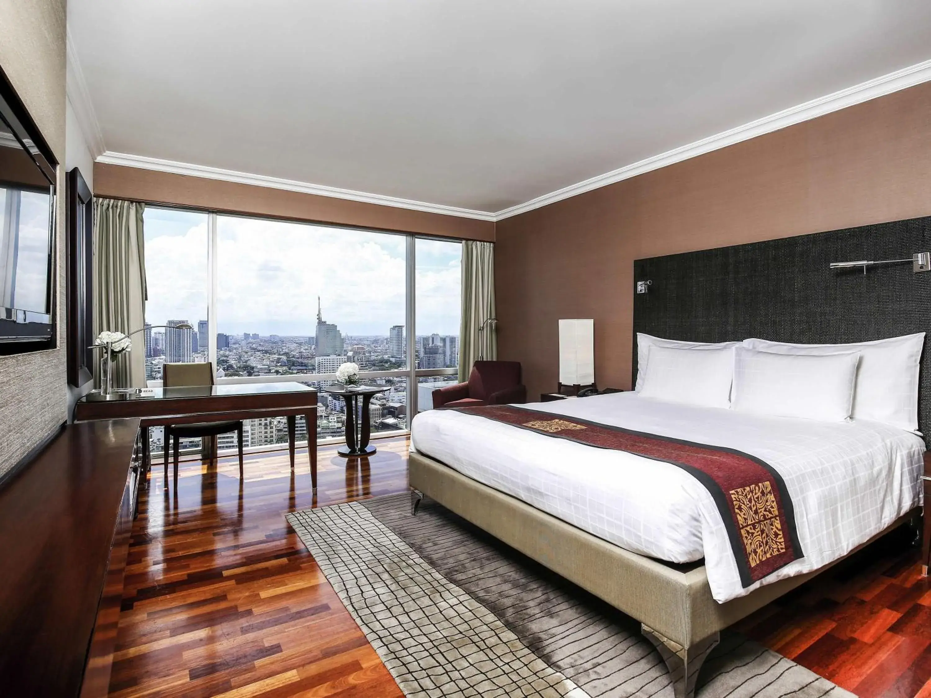 Premium Deluxe Double Room in Pullman Bangkok Hotel G Premium Deluxe Double Room in Pullman Bangkok Hotel G