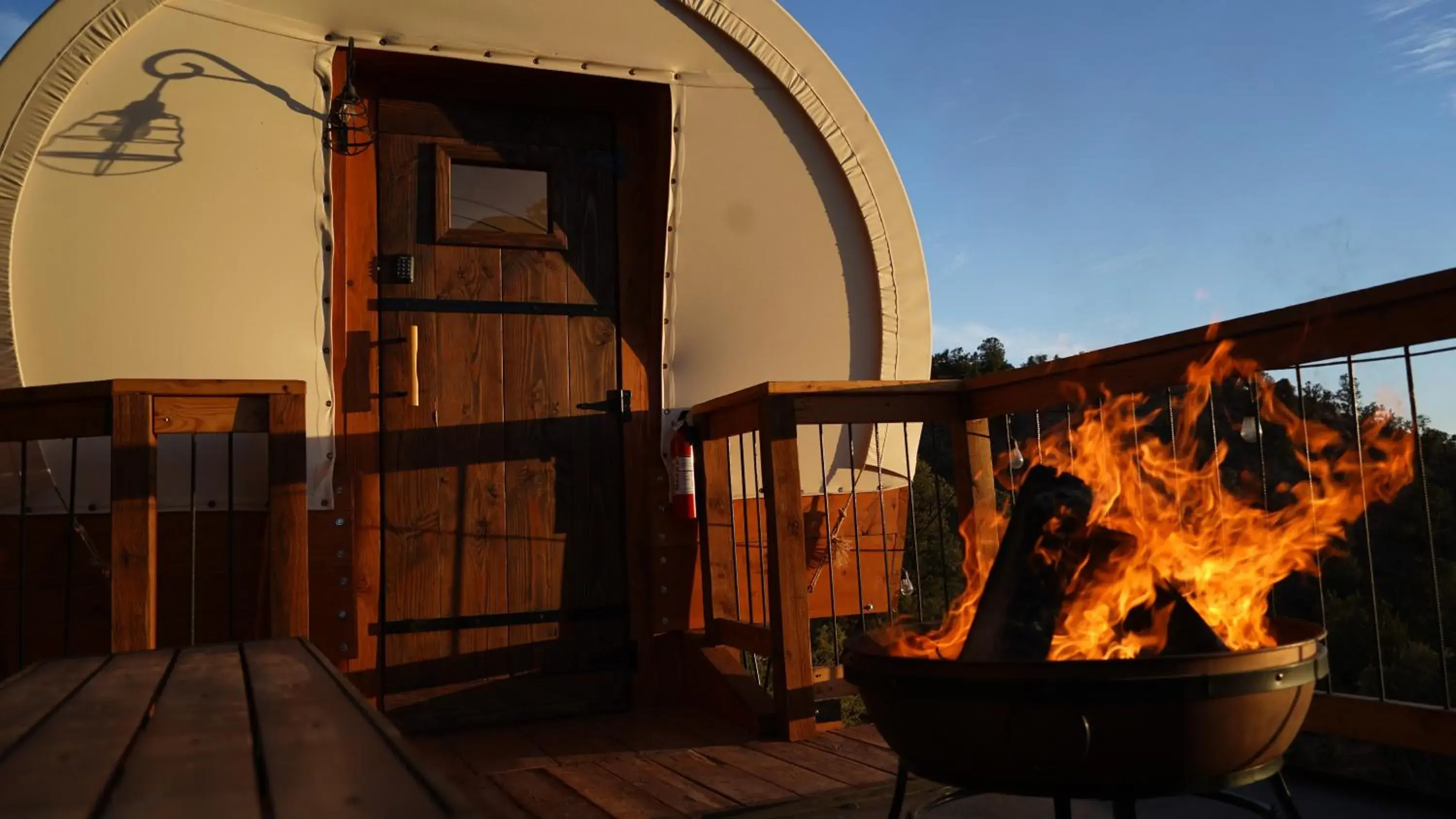 Covered Wagon - single occupancy in Zion View Camping Covered Wagon - single occupancy in Zion View Camping