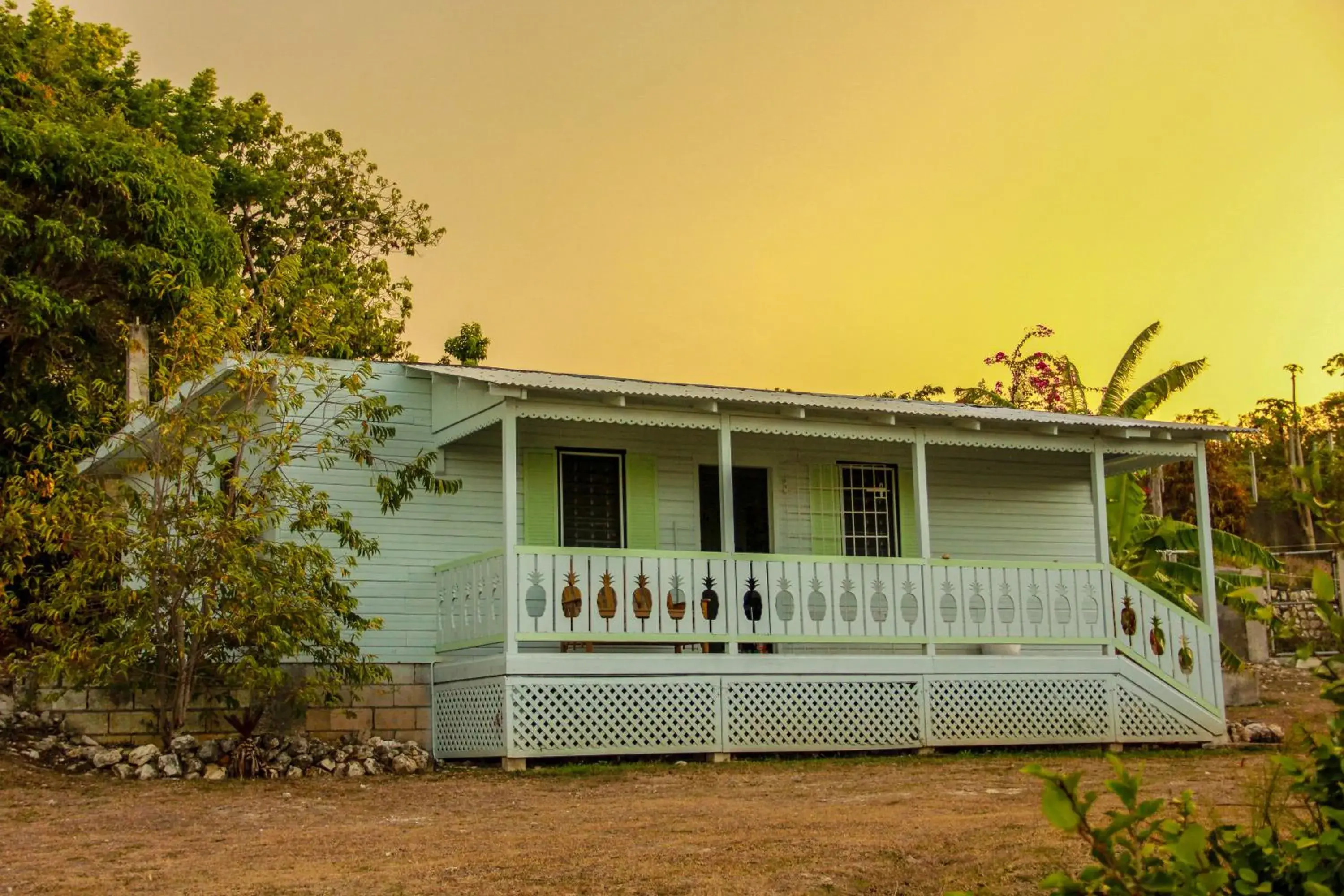 One-Bedroom House in Sunshine Lodge: Your home away from home One-Bedroom House in Sunshine Lodge: Your home away from home