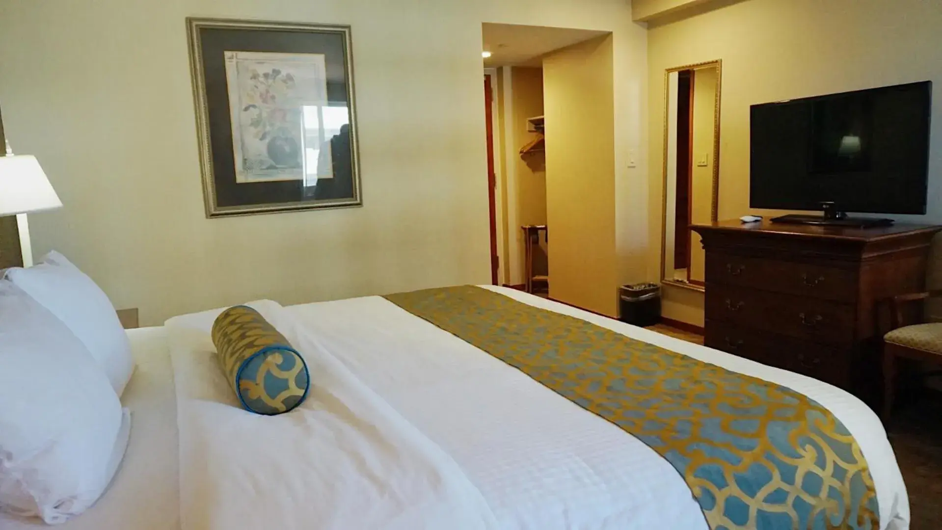 Queen Room - Smoking in Best Western Queens Court Queen Room - Smoking in Best Western Queens Court