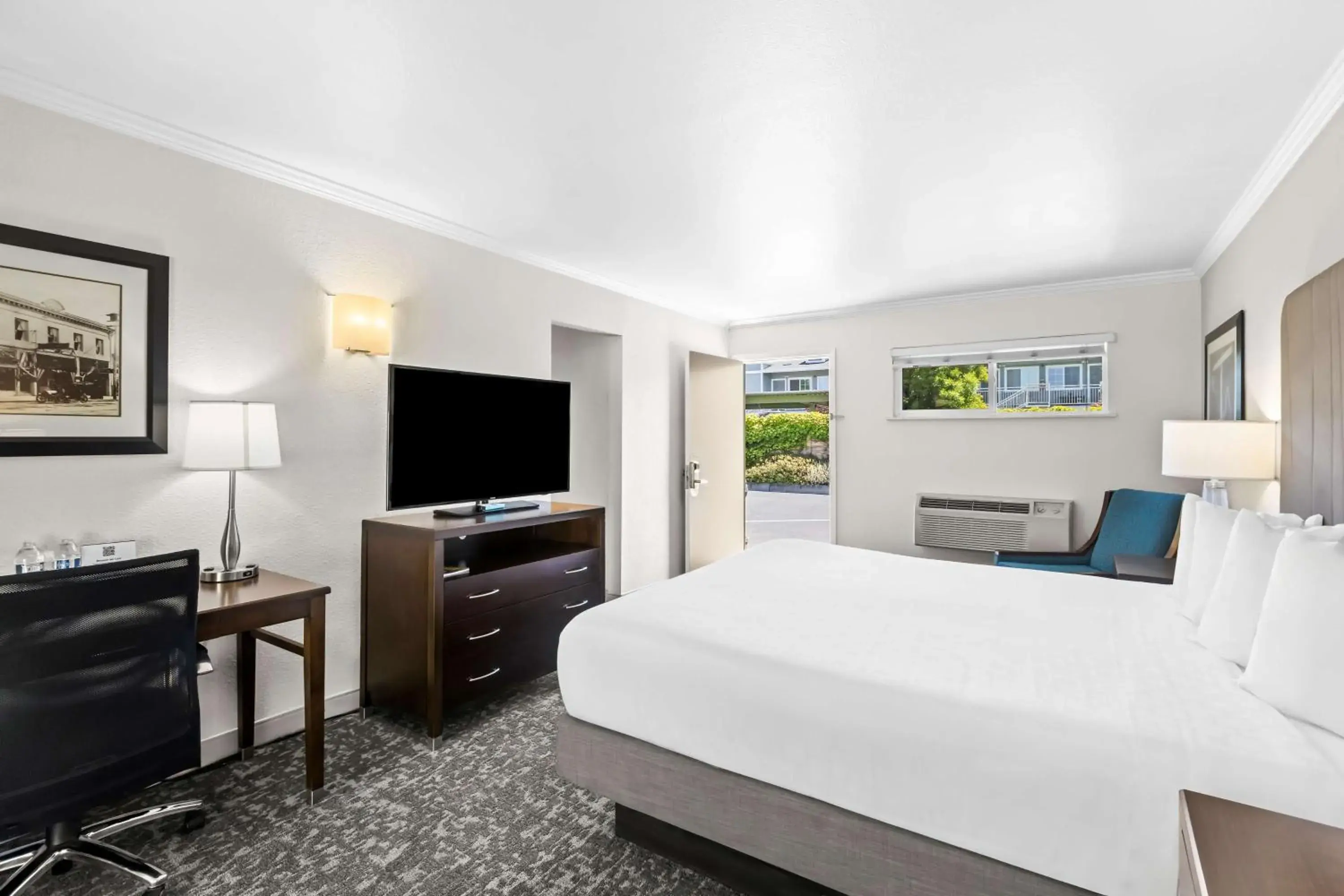 Family King Suite with Two Queen Beds - Non-Smoking in Best Western Garden Inn Family King Suite with Two Queen Beds - Non-Smoking in Best Western Garden Inn