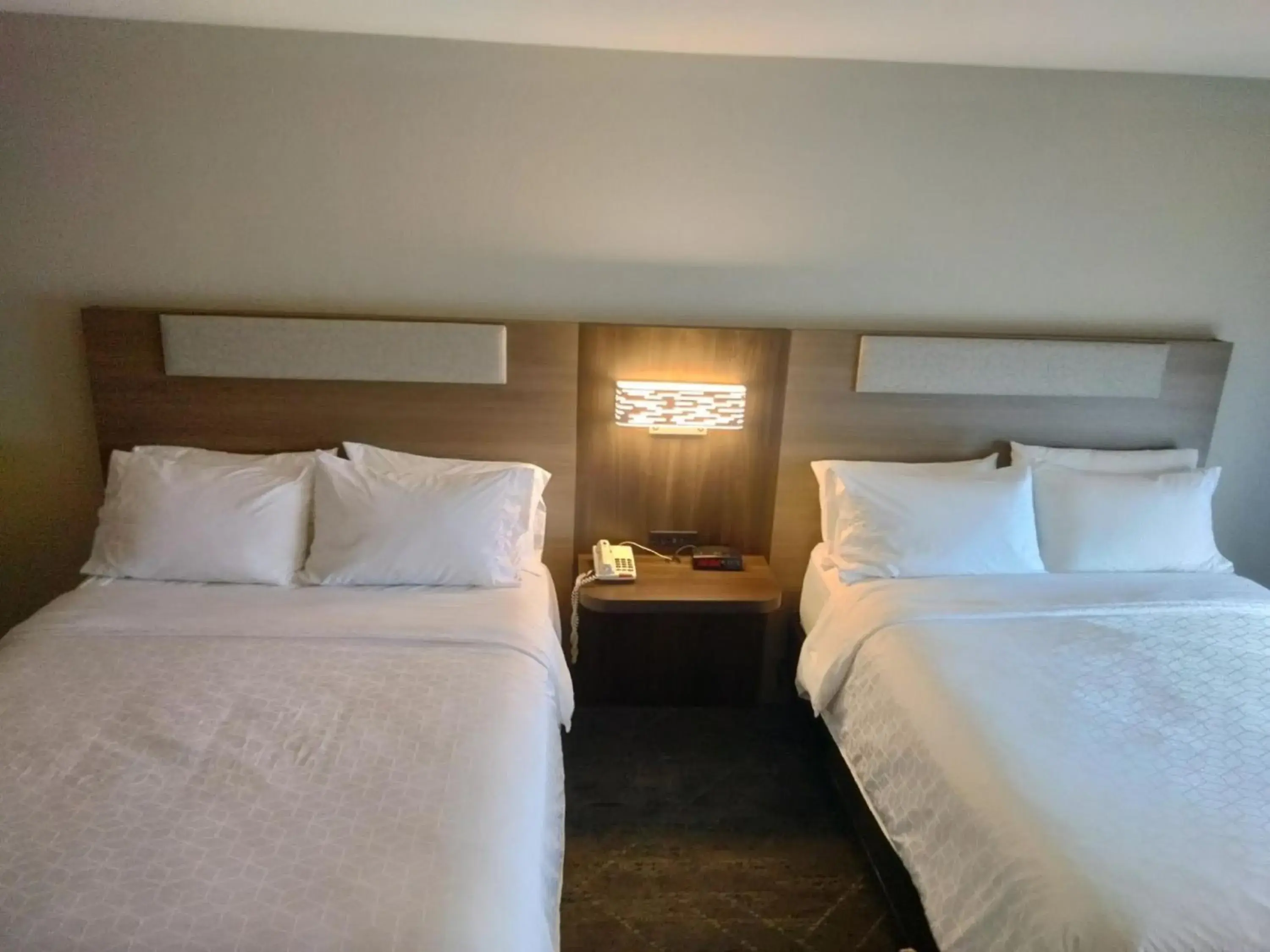 Standard Room with Two Queen Beds in Holiday Inn Express Lapeer by IHG Standard Room with Two Queen Beds in Holiday Inn Express Lapeer by IHG