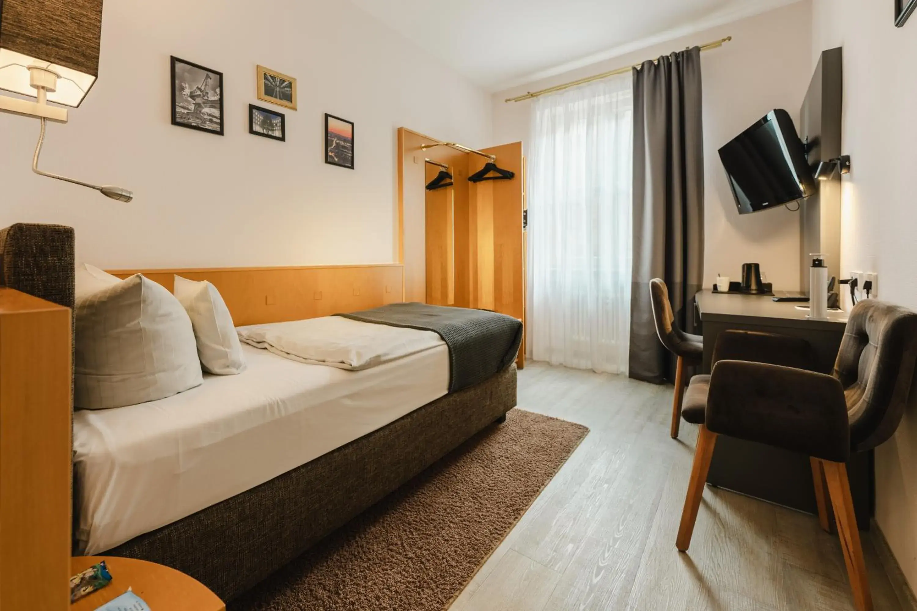 Classic Single Room in Kaiserhof Classic Single Room in Kaiserhof