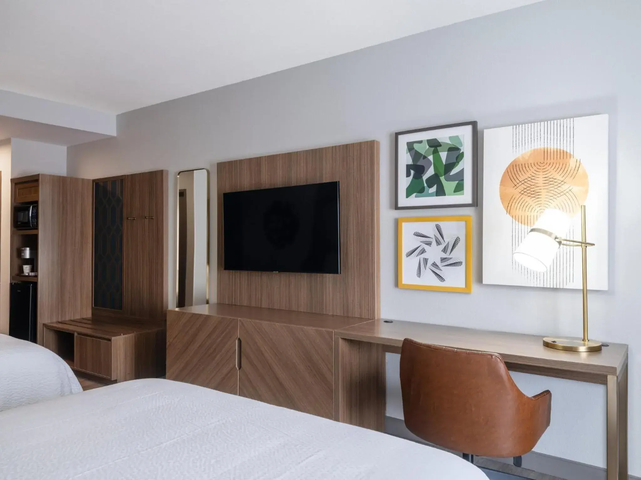 Standard Queen Room with Two Queen Beds in Holiday Inn Montgomery South Airport by IHG Standard Queen Room with Two Queen Beds in Holiday Inn Montgomery South Airport by IHG