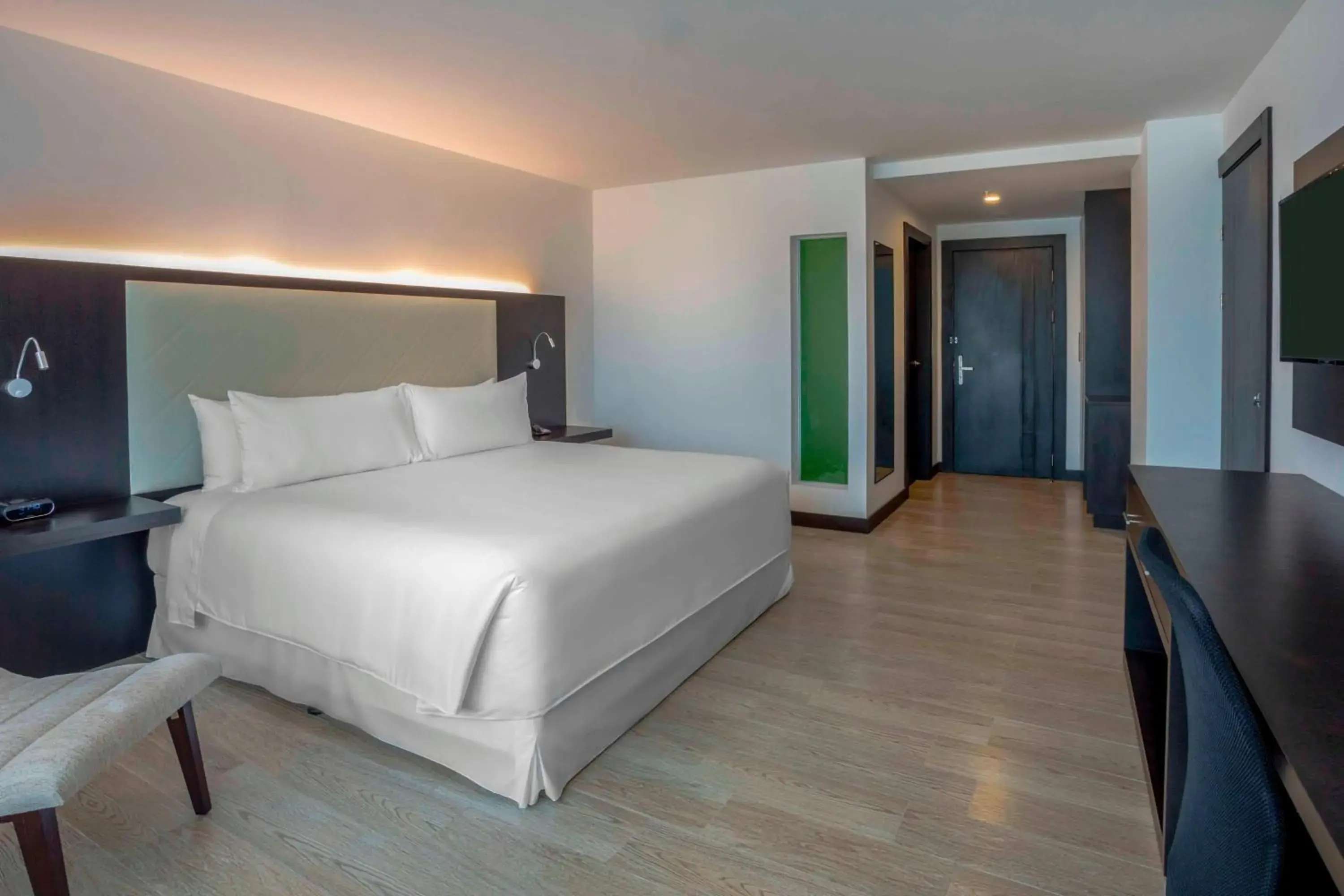 Suite in Four Points by Sheraton Cuenca Suite in Four Points by Sheraton Cuenca