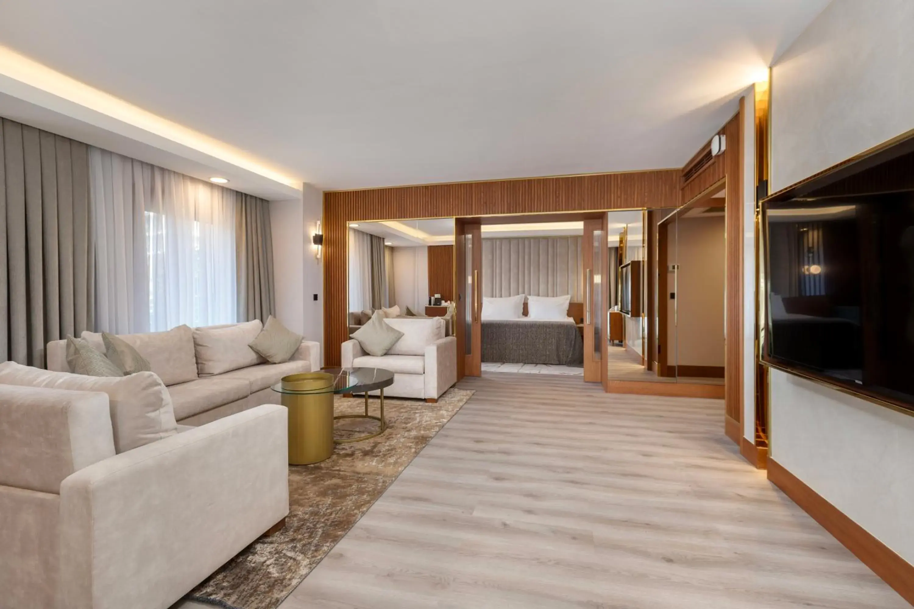 Executive Suite in Limak Ambassadore Hotel Ankara Executive Suite in Limak Ambassadore Hotel Ankara