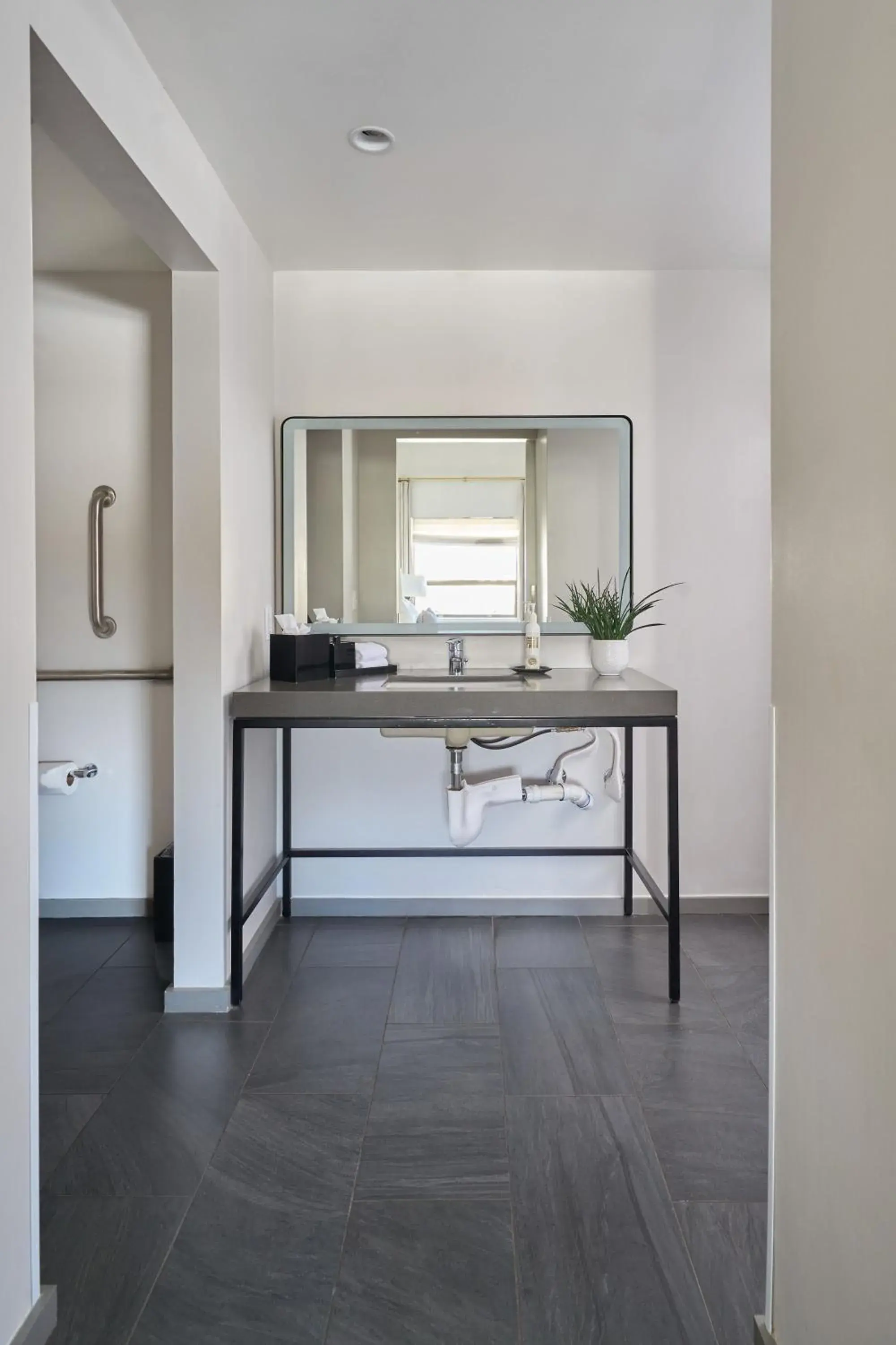 King Accessible in Heathman Hotel King Accessible in Heathman Hotel