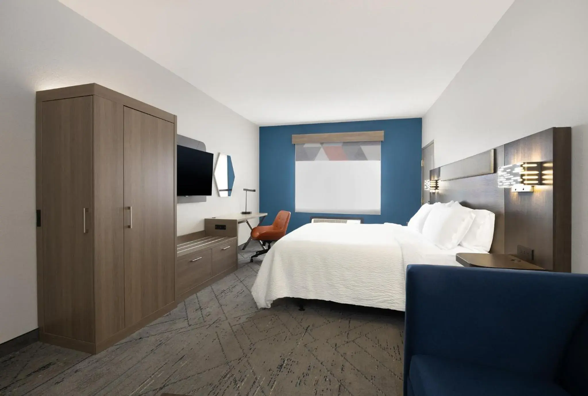 Standard King Room with Sofa Bed in Holiday Inn Express Hotel & Suites Kennesaw Northwest - Acworth by IHG Standard King Room with Sofa Bed in Holiday Inn Express Hotel & Suites Kennesaw Northwest - Acworth by IHG