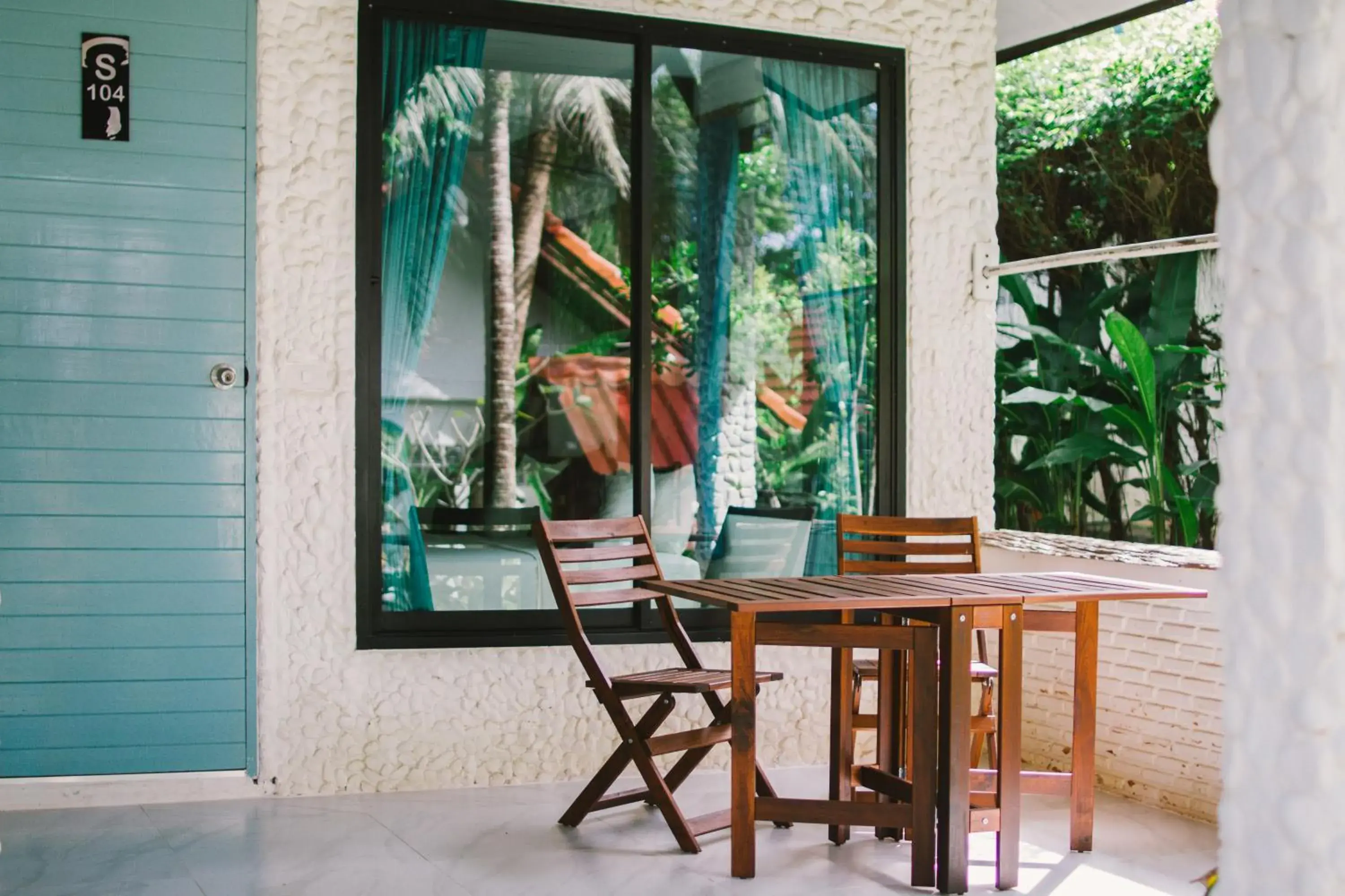 Standard Double or Twin Room with Balcony in Koh Chang Grandview Resort Standard Double or Twin Room with Balcony in Koh Chang Grandview Resort