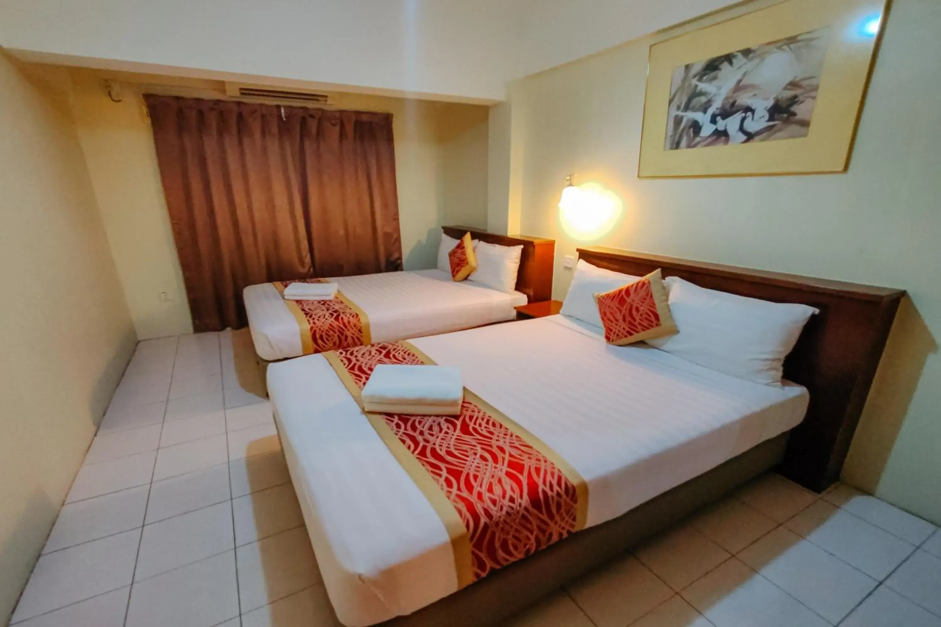 Standard Room (2 Queen beds) in Virgo Batik Resort Teluk Batik Lumut Standard Room (2 Queen beds) in Virgo Batik Resort Teluk Batik Lumut