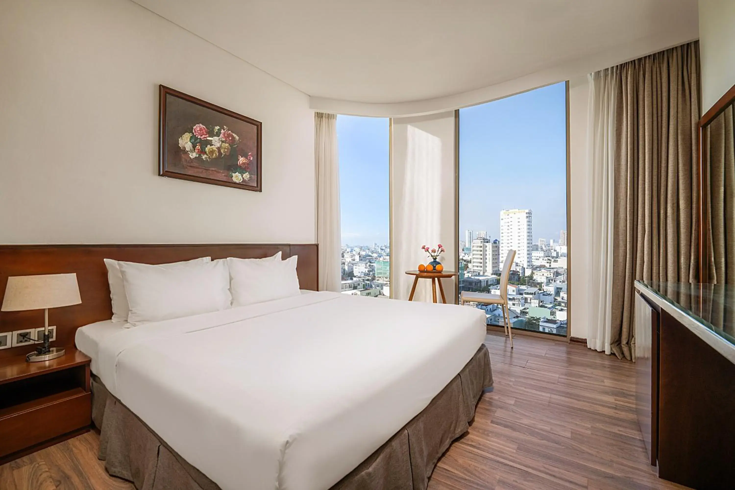 Executive City View in Mitisa Hotel Da Nang - Near Dragon Bridge Executive City View in Mitisa Hotel Da Nang - Near Dragon Bridge