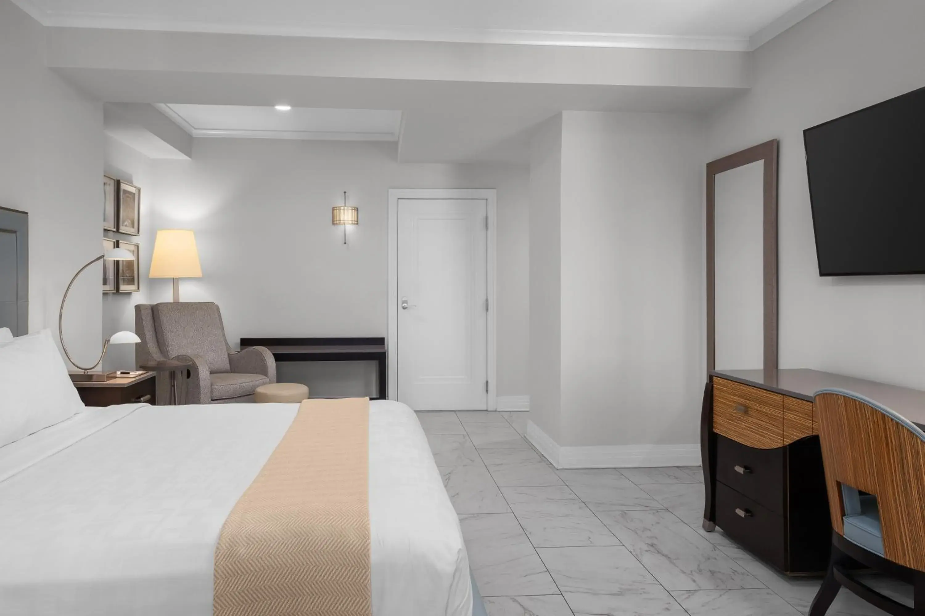 Executive King Room in The Jung Hotel and Residences Executive King Room in The Jung Hotel and Residences