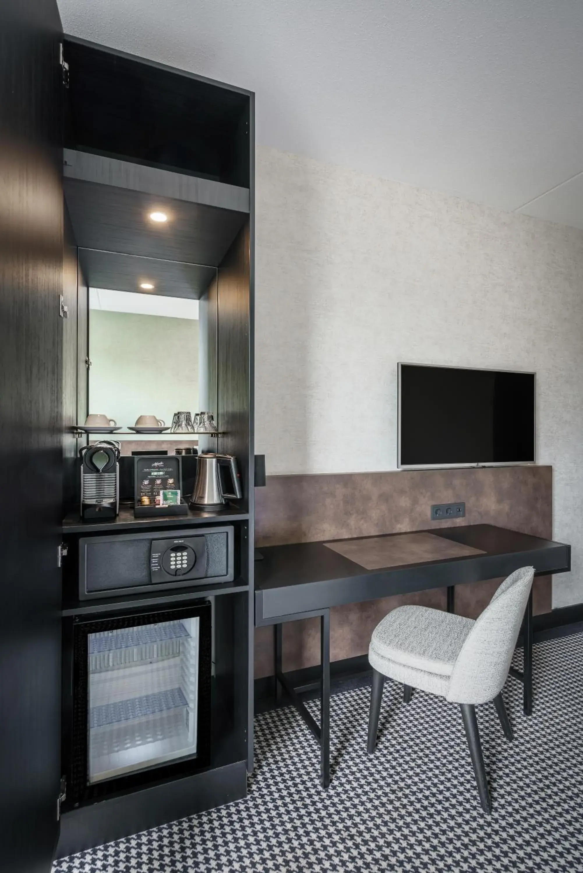 Twin Room in Monet Garden Hotel Amsterdam Twin Room in Monet Garden Hotel Amsterdam