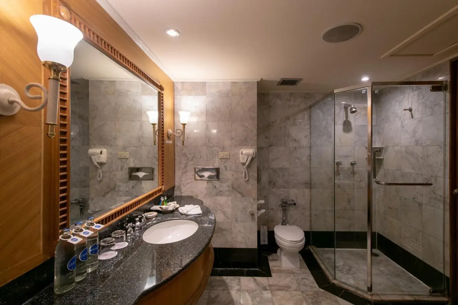 Family Suite in Montien Riverside Hotel Bangkok Family Suite in Montien Riverside Hotel Bangkok